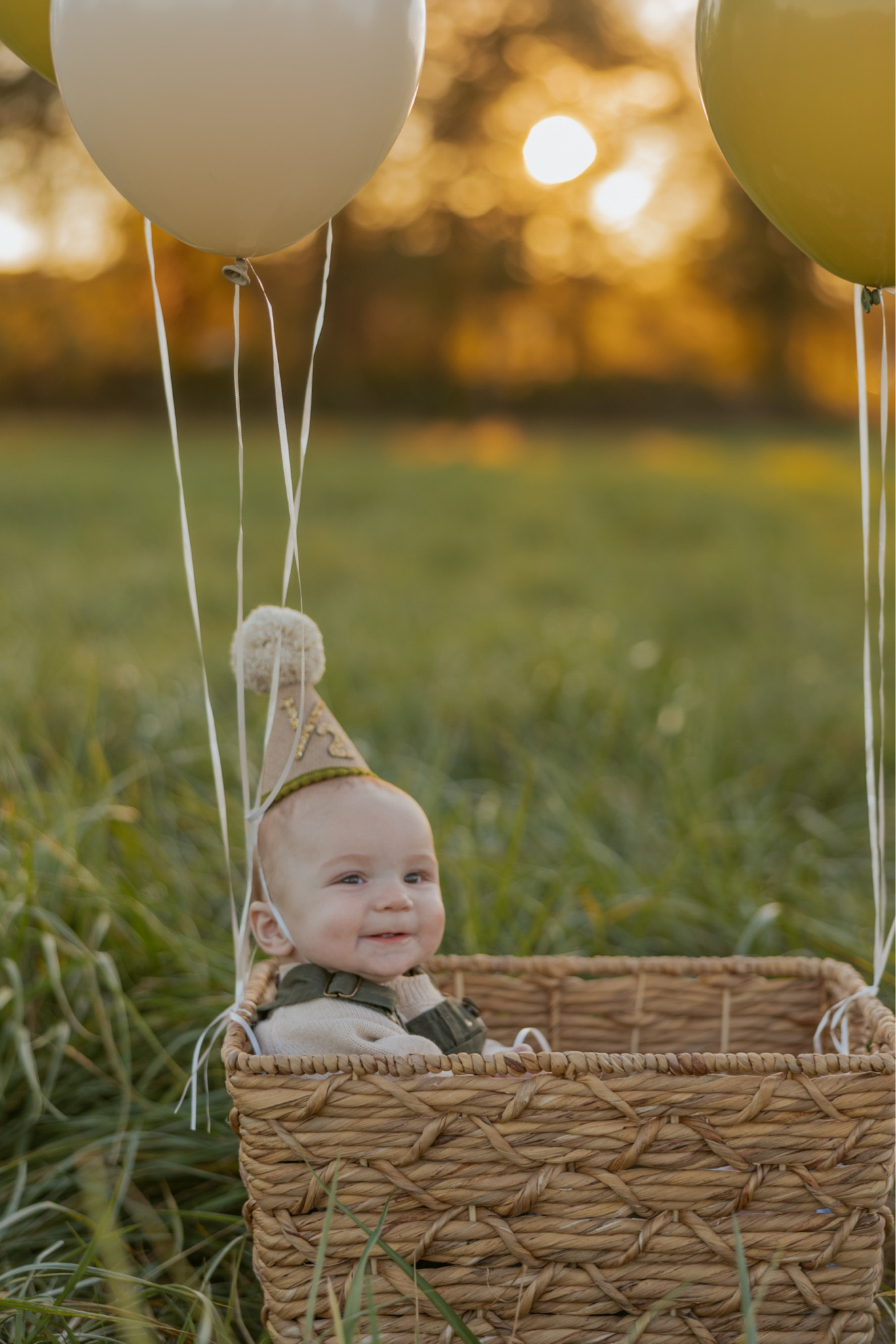 1/2 birthday 🤎

#halfwaytoone #6months #baby #babyboy #carhartt #neutralphotoshoot #firstbirthday 

#LTKBaby #LTKFamily #LTKBump