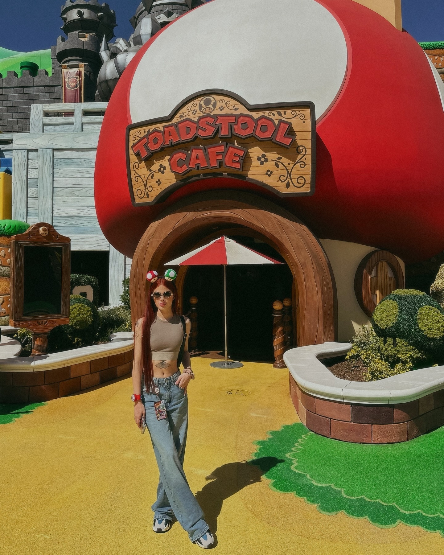 🍄🎢
.
.
.
#mariokart #marioworld #universalstudioshollywood #california #toadstools🍄