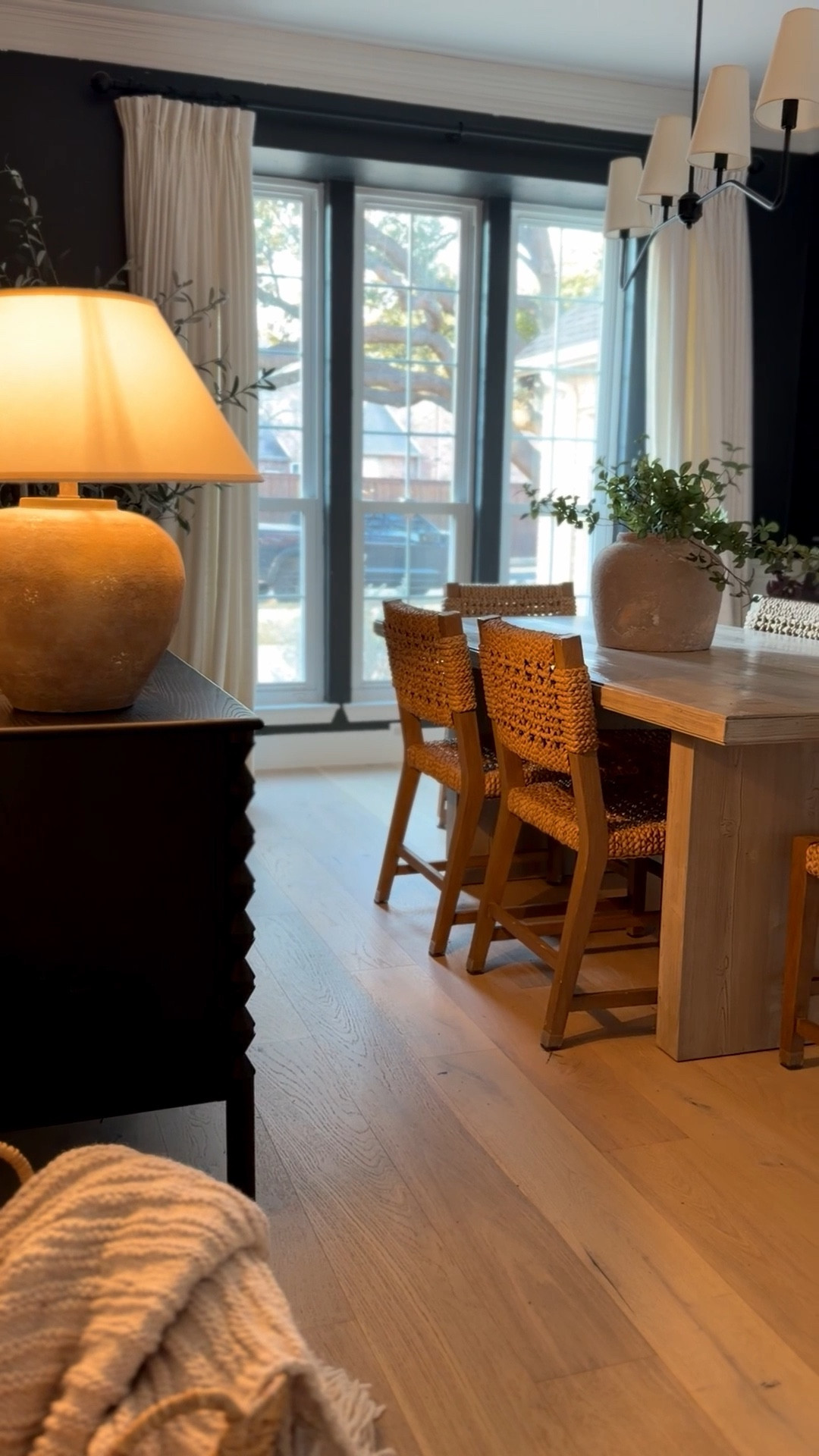 Evening views in the dining room 🤎

Dining table, black console, Lulu and Georgia, west elm Santa Rosa 

#LTKHome