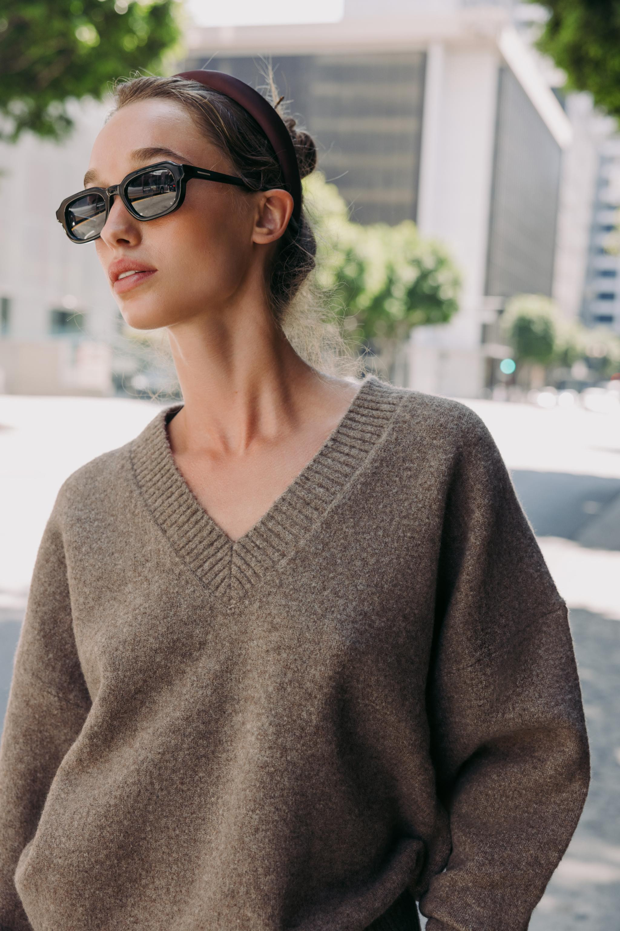 SOFT KNIT V-NECK SWEATER | Zara US