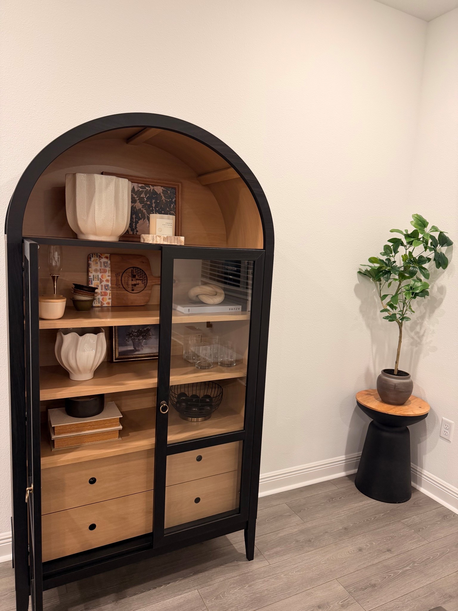 Every season my favorite hutch needs a reset 🤎✨😍

#homedecor #hutchdecor 

#LTKHome #LTKU #LTKSeasonal