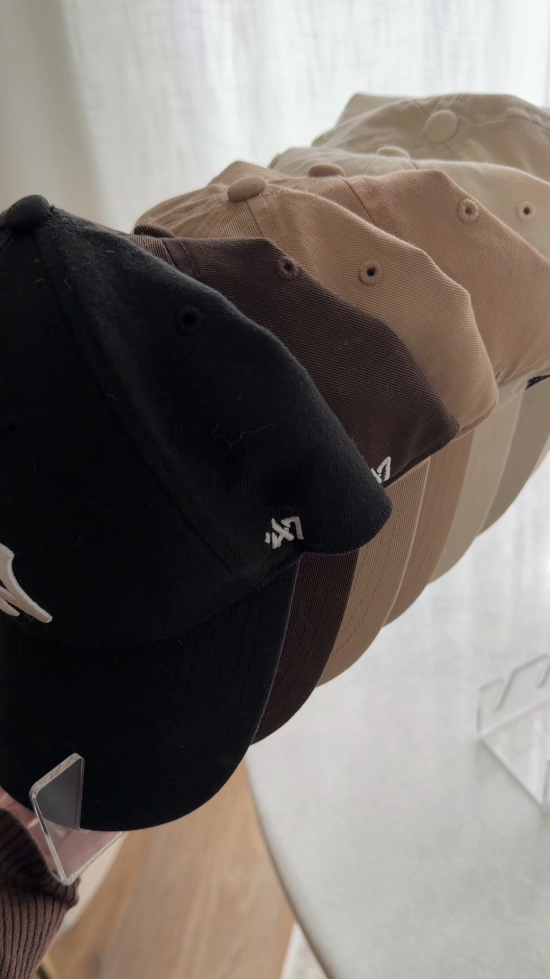 This hat organizer is perfect for keeping everything organized and it makes it so easy to see which hats I have✨
StylinByAylin, Aylin #organizer #homeorganizer #hats #amazonfind #amazonmusthaves

#LTKStyleTip #LTKFindsUnder50 #LTKHome