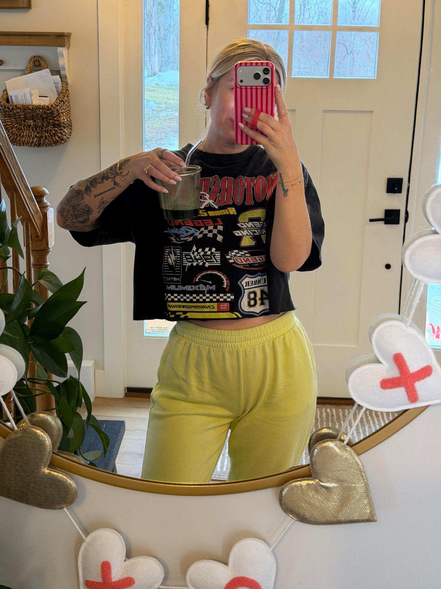 the chartreuse color i’ve only been able to find in store -  Old Navy sweatpants are the best!

shirt : M (and i cut it to crop)
sweatpants : S


arbonne greens everyday non negtionale / copy and paste to link to purchase yours! or find me on instagram to ask for more info @allyson_m_  -   https://www.arbonne.com/us/en/arb/AllysonMNeri/cart?shareId=8849896558119

#LTKselfcare #LTKmomlife #LTKootd