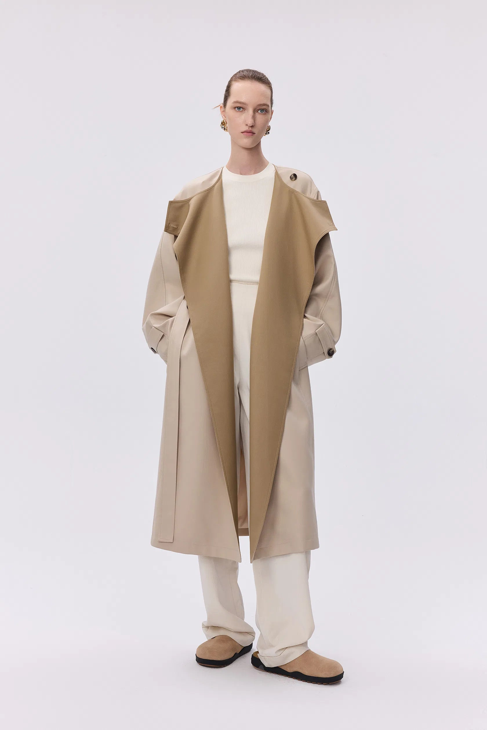 Hilda Single Button Collarless Trench in Wool Fine Twill | Fabrique