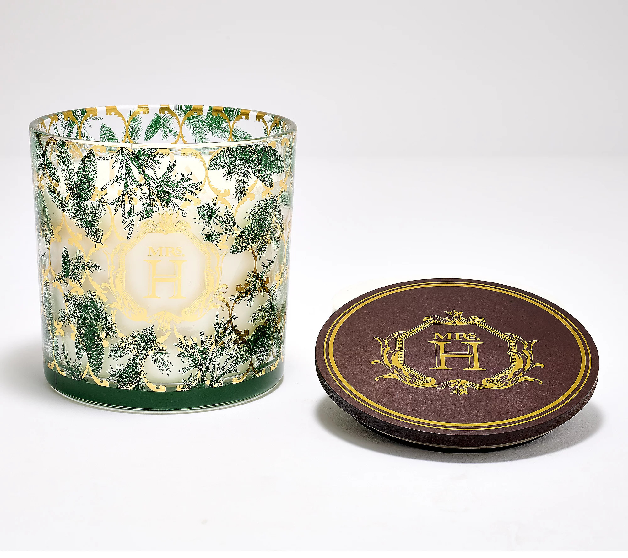 Mrs. H by Dee Hilfiger 22oz Spiced Spruce Glass Candle | QVC