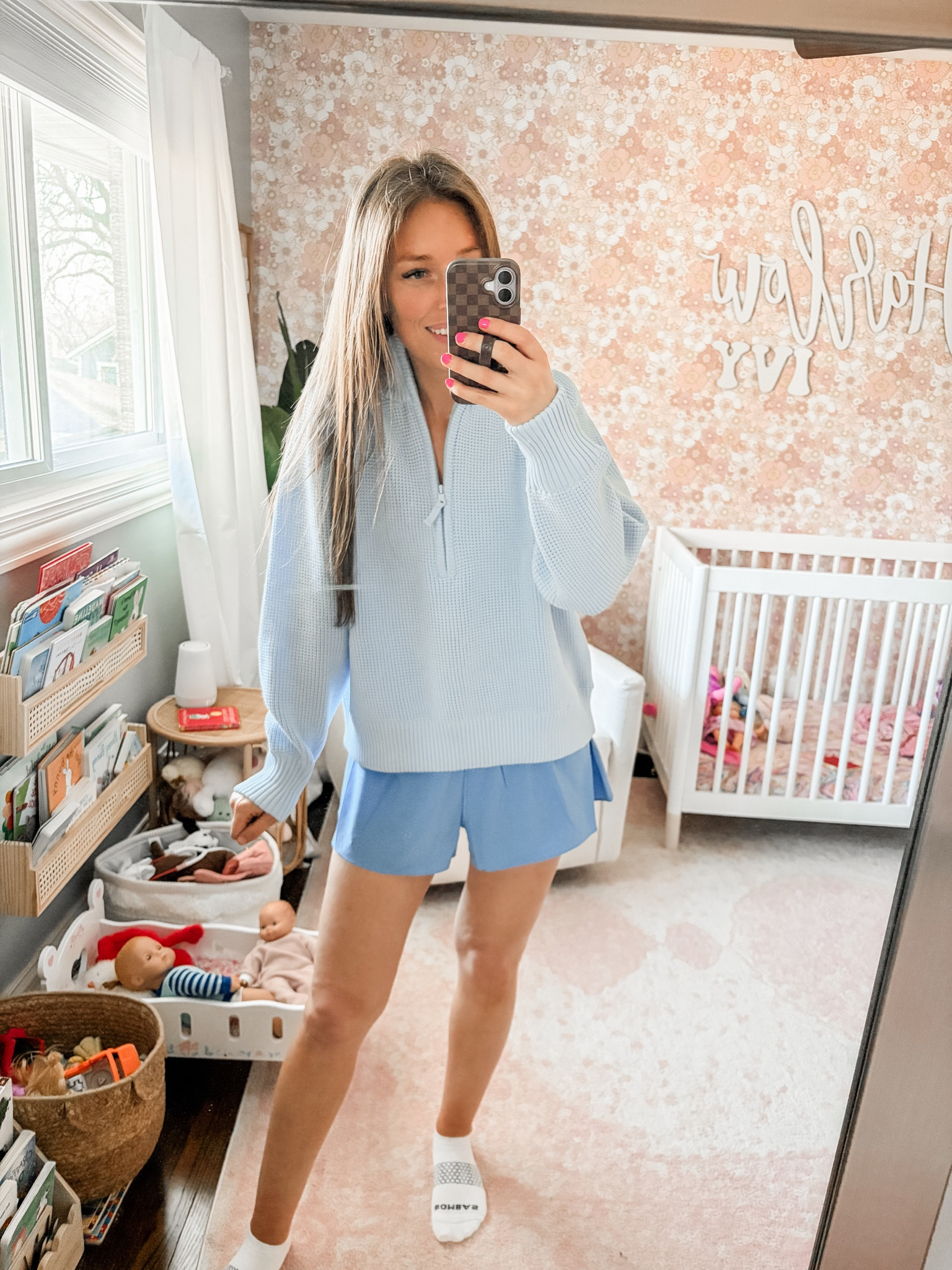 Wearing size S in shorts and sports bra. Wearing M in waffle quarter zip 

Loungewear / activewear / shorts / summer outfit 