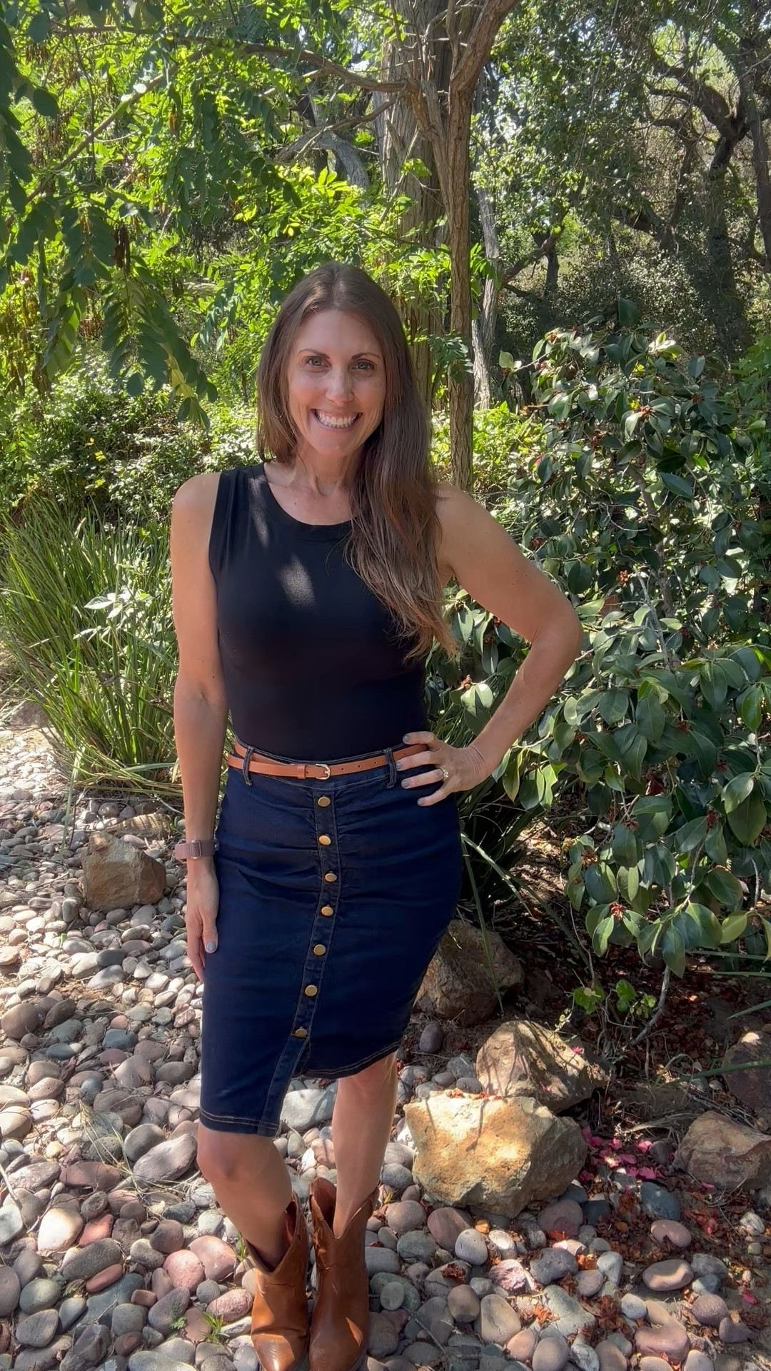 Knee length Jean skirt try-on review!

#LTKFindsUnder50 #LTKSummerEdit #LTKMidsize