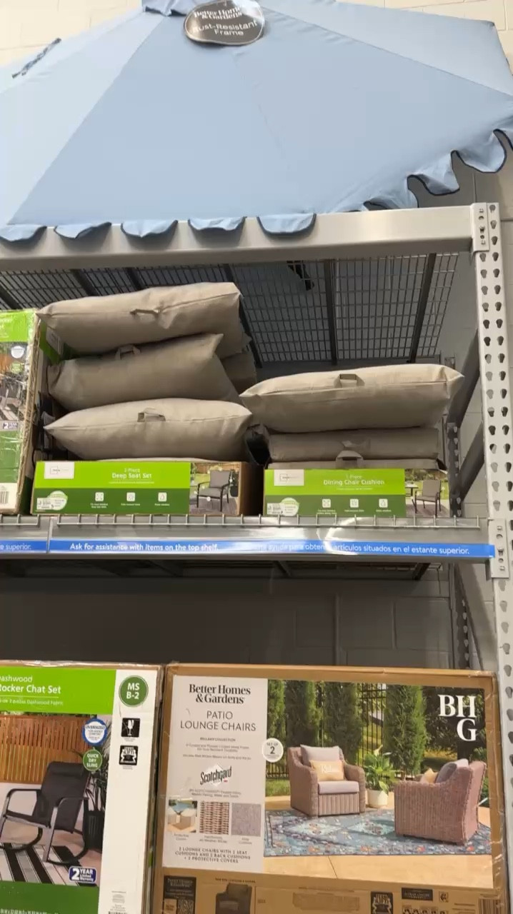 This scalloped umbrella with the navy trim is so cute! It also comes in black with white trim and it’s under $60

#LTKFindsUnder100 #LTKHome #LTKSeasonal