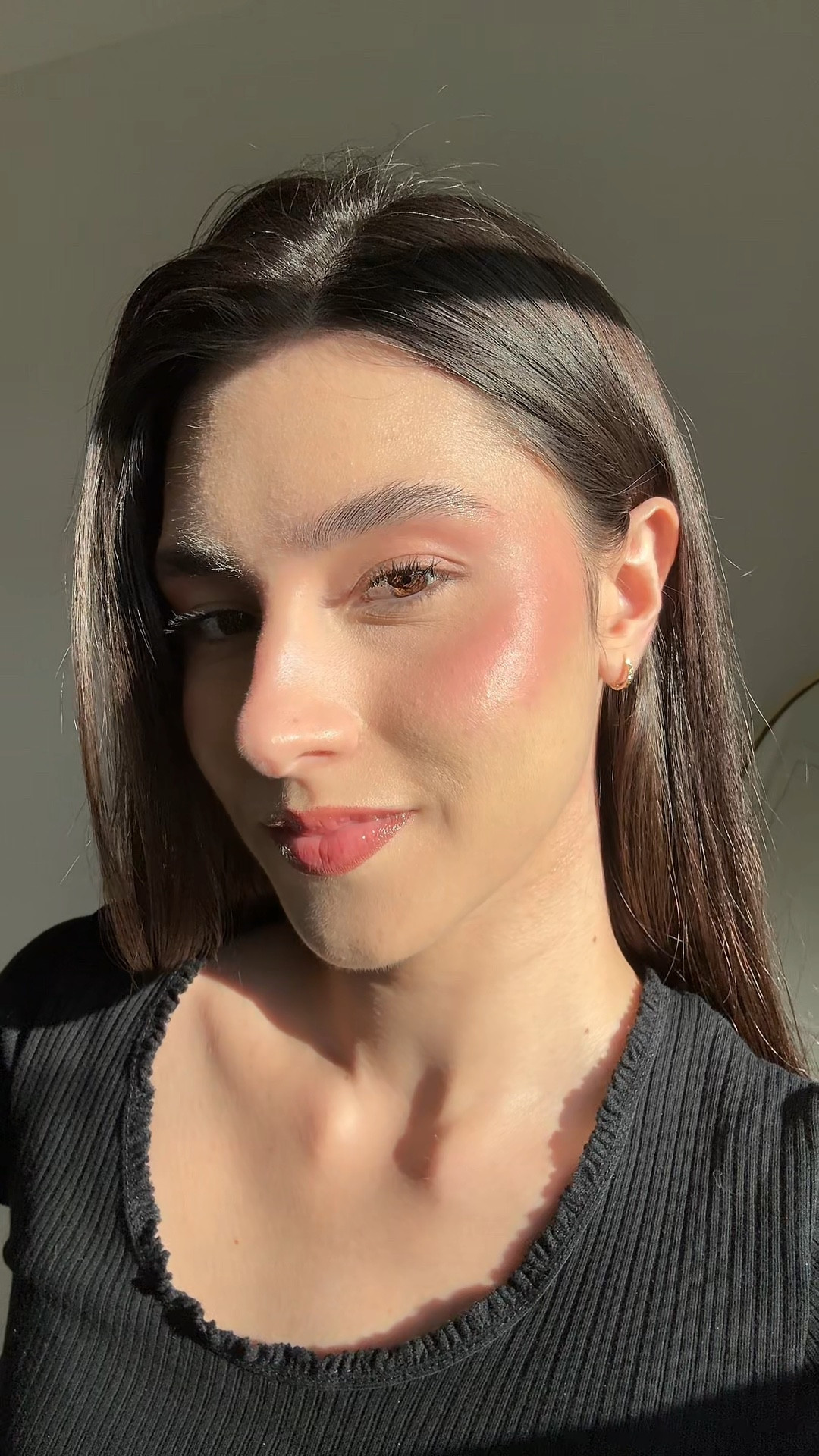 Otro día, otro maquillaje glowy, dewy, natural y fácil de recrear. 

#LTKBeauty