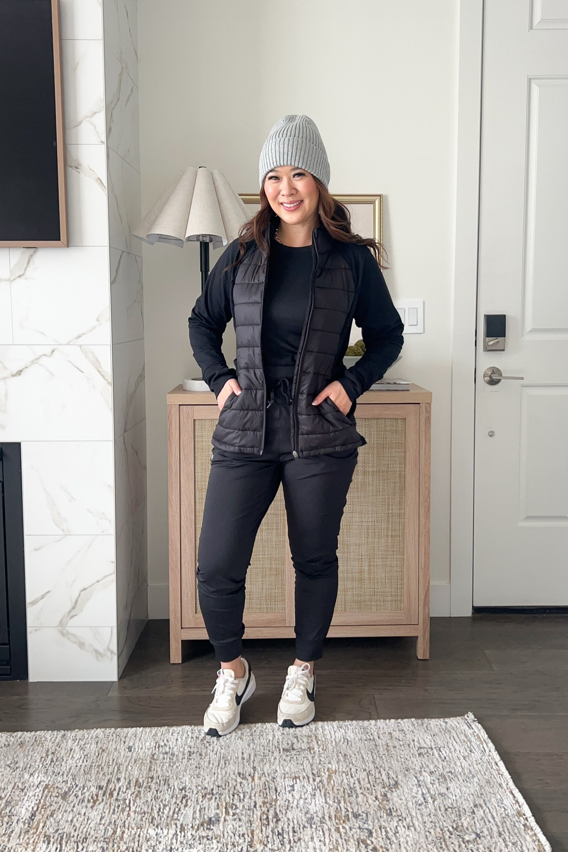 Sports Mom Outfit // Hiking Outfit
Amazon // G Gradual
Fleece Lined Top: Small
Puffer Jacket: Small
Joggers: Medium 