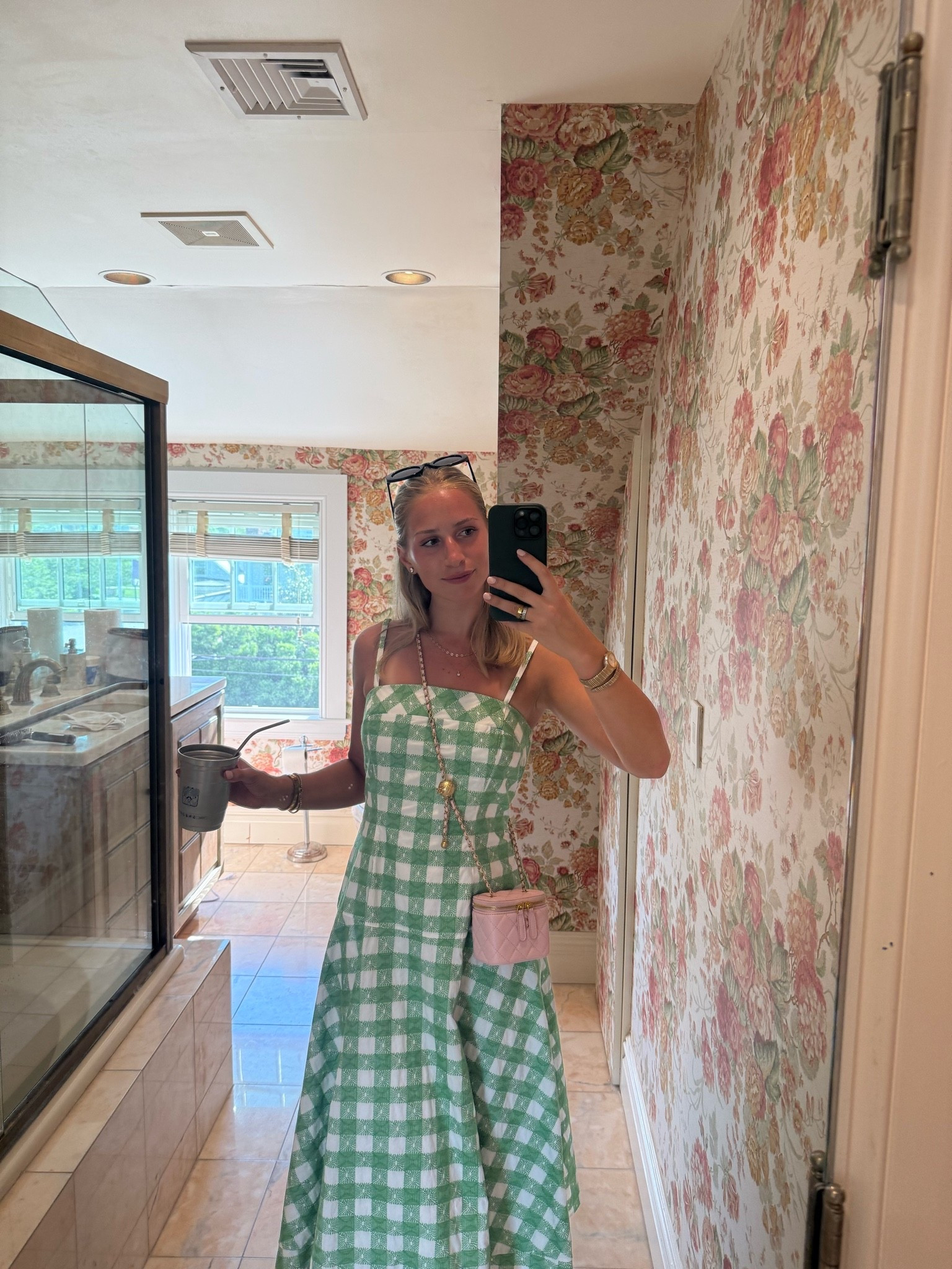 💚🍀🐢🥑🌴

Green outfit
Pink bag
Pink purse
Pink Chanel bag
Pink Chanel purse
Chanel vanity case
Mini bag
Mini purse
Lunch outfit
Girls night outfit
Country club 
Summer outfit
Summer style
Preppy outfit
Preppy style
Spring outfit
Spring style
Summer outfit
Summer style
Weekend outfit
Rosie Assoulin dress
Rosie Assoulin drop me a note dress
Gingham dress
Spring dress
Summer dress
Easter dress
Girly dress
Preppy dress
Printed dress
Green dress
Rent the runway
Long dress
Maxi dress
Midi dress
Summer night
Summer party

#LTKootd #LTKdayinmylife