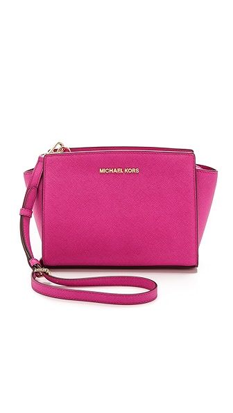 Michael Michael Kors Selma Medium Messenger Bag - Fuschia | Shopbop