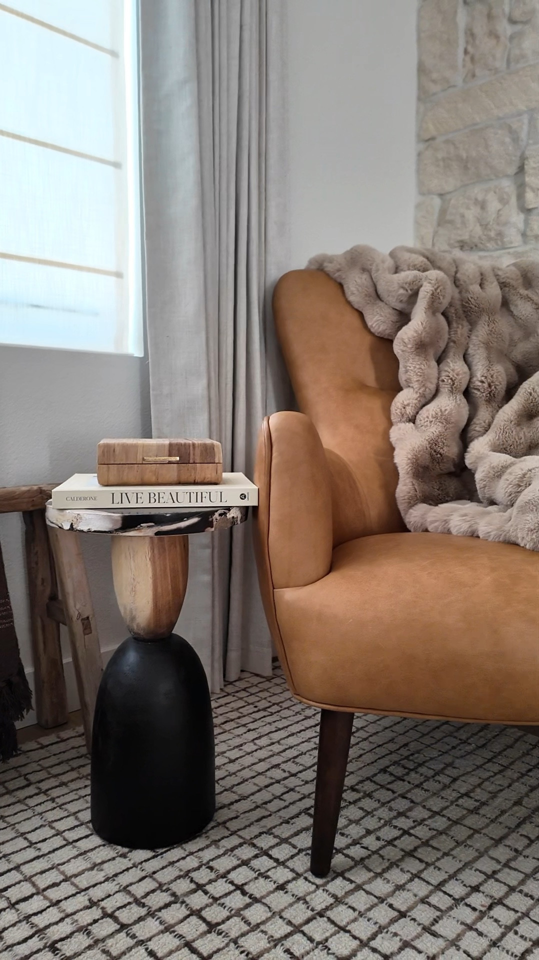 Added a few things to our living room! Mantel not up yet but will be soon  

#LTKHome #LTKFindsUnder50 #LTKStyleTip