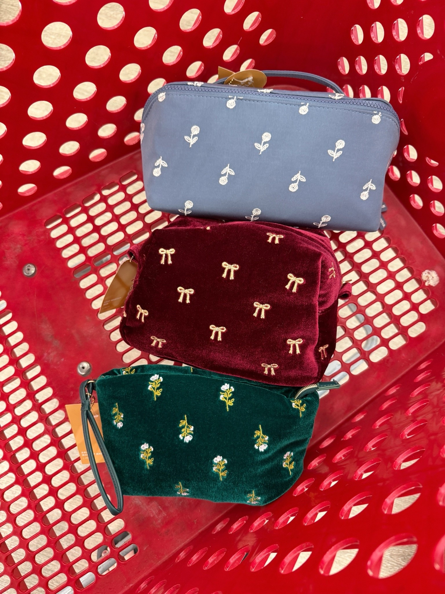 New makeup bags

#LTKSeasonal #LTKTravel #LTKBeauty