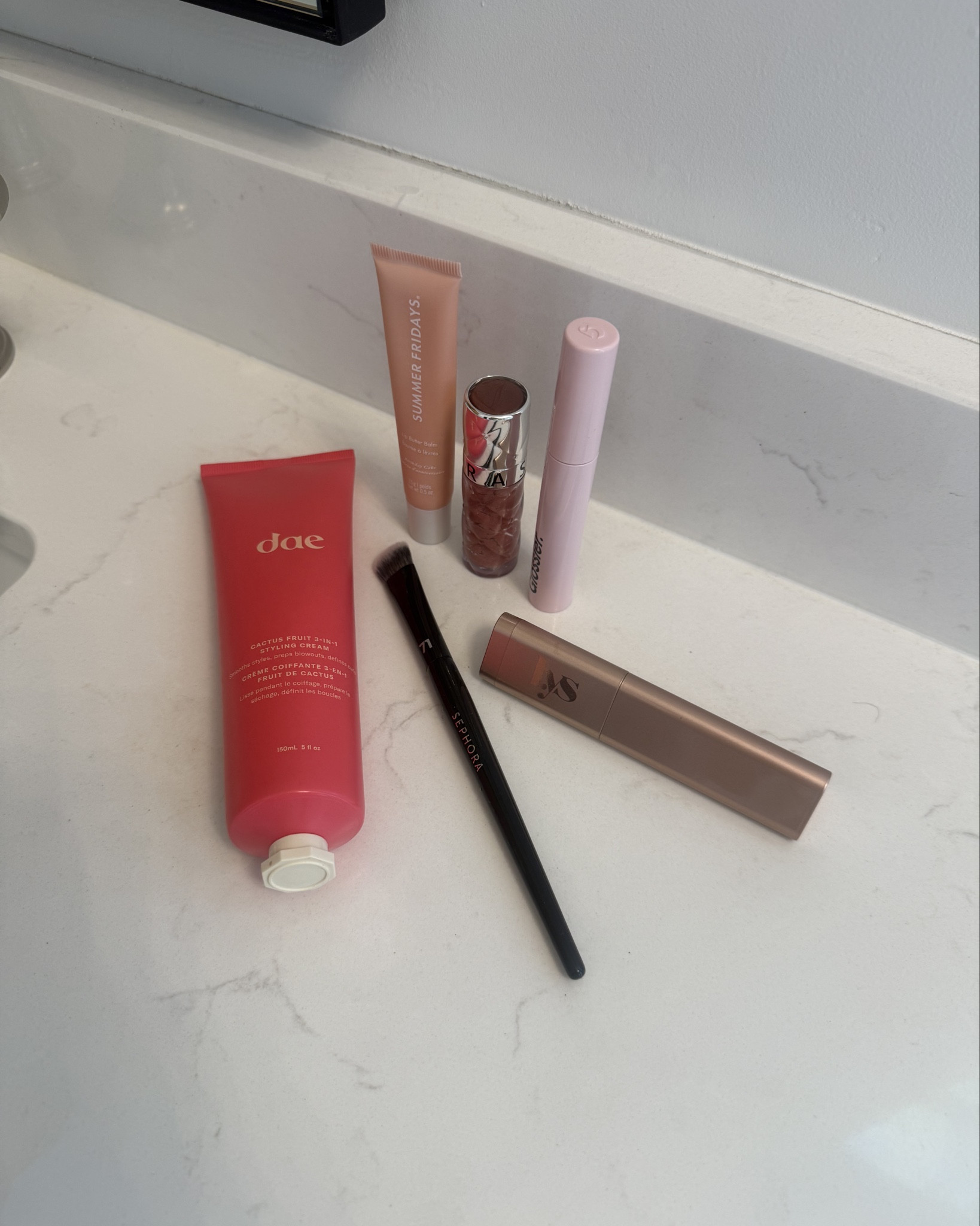 Linking all my favs for the Sephora Savings Event! Make sure you are signed up to be a beauty insider and use code: SPRINGSALE

And get Free Same Day Delivery from 4/14-4/17 at 1:00pm PT Use code: FREETODAY

All Sephora Collection 30% off: 4/10-4/20
Rouge 20% off: 4/10-4/20
VIB 15% off: 4/14-4/20
Insiders 10% off: 4/14-4/20

@sephora #sephorapartner
