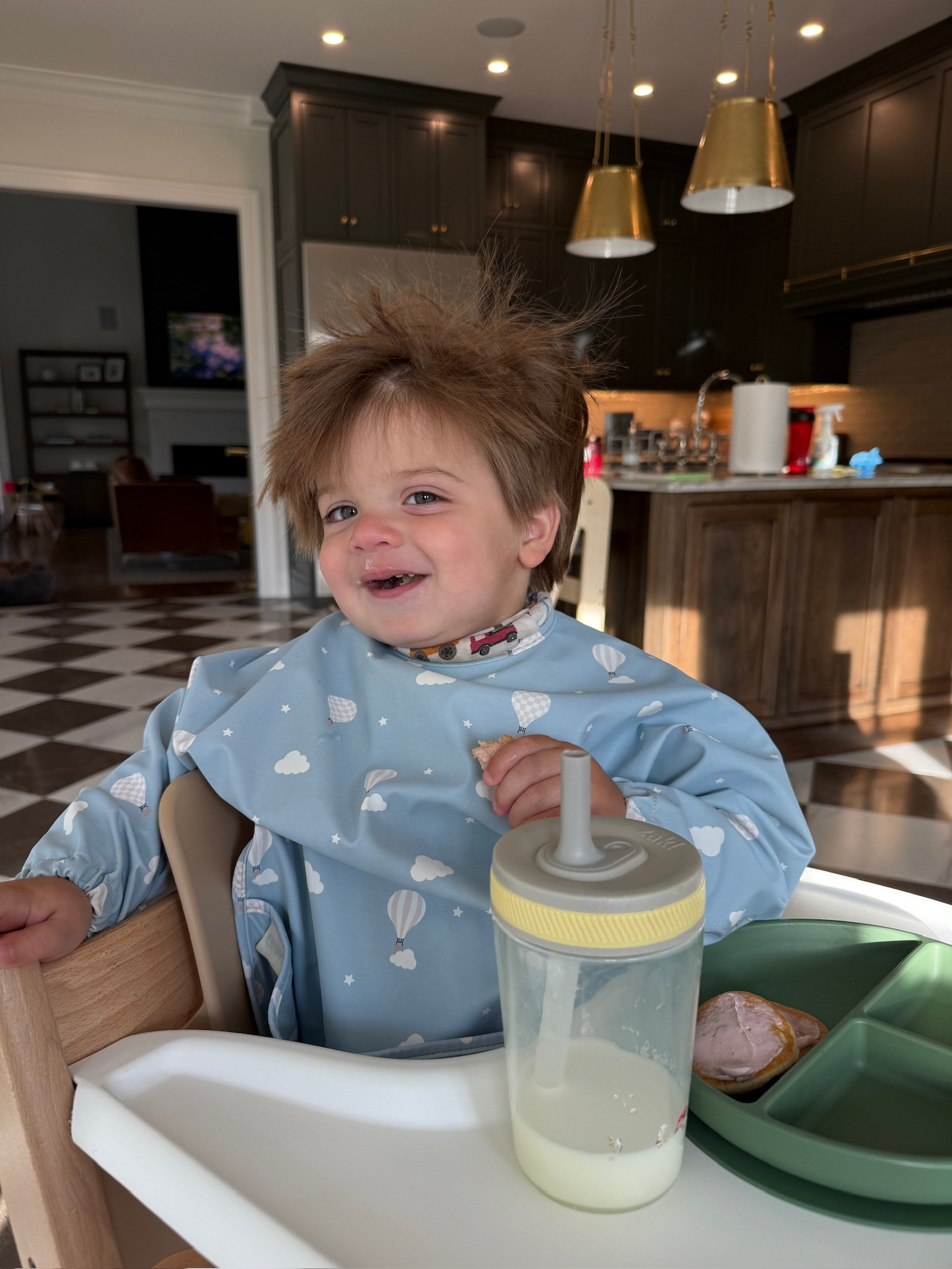 Coopy’s fav Evri bib 😘

Evri, Evri bib, body bib, sippy cup, zak designs, Evri plates, reusable kids plate, reusable kids bib, Grace white

#LTKKids #LTKfoodie #LTKBaby