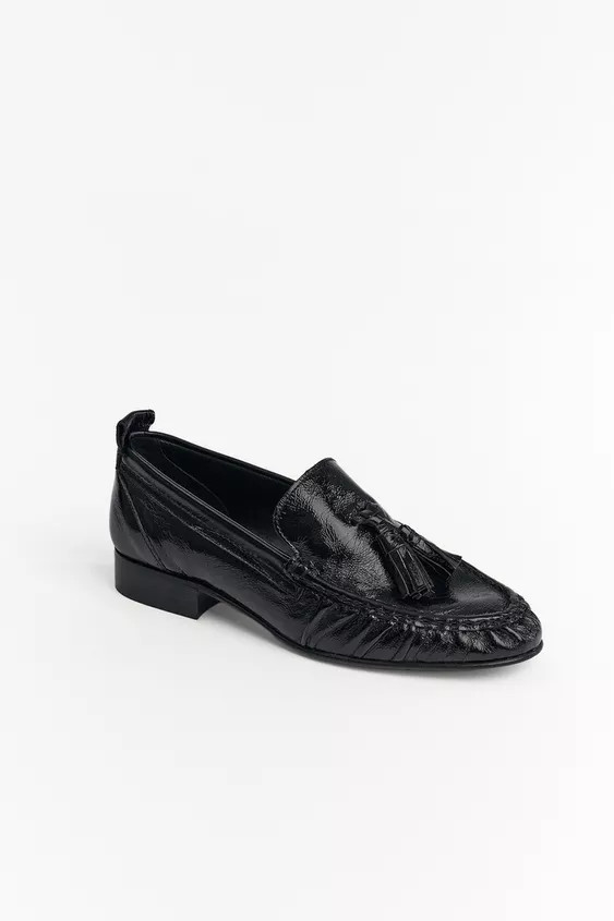 Leather loafers. Raised vamp. Tassel and gathered detail on the front. Rounded toe.Sole height: 3... | Zara US