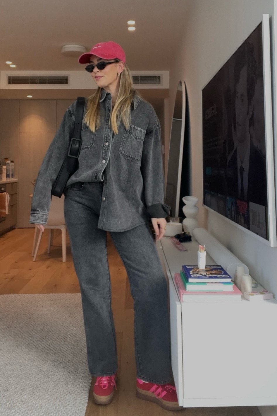 sunnies + bag