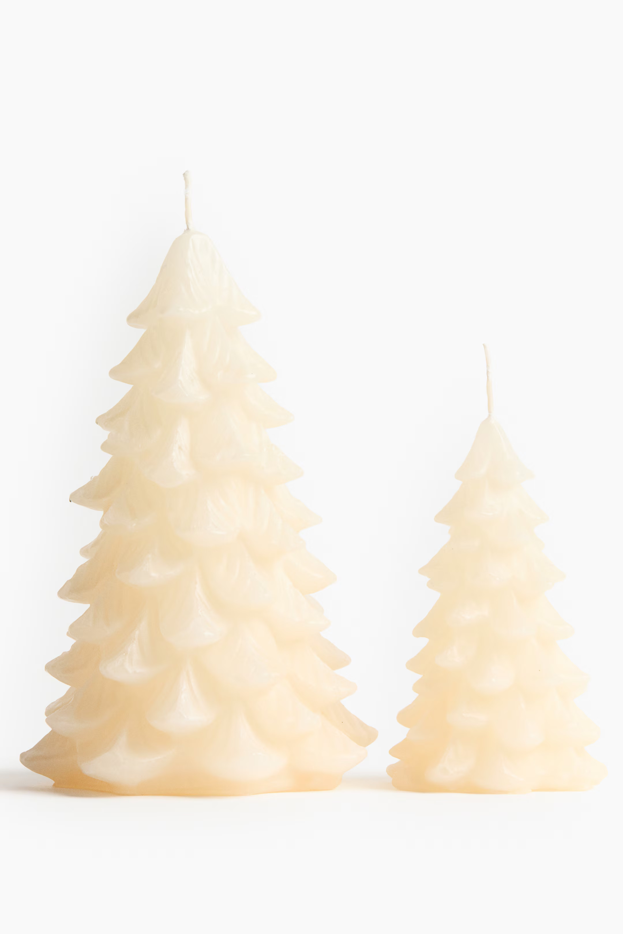 Tannenförmige Kerze | H&M (DE, AT, CH, NL, FI)