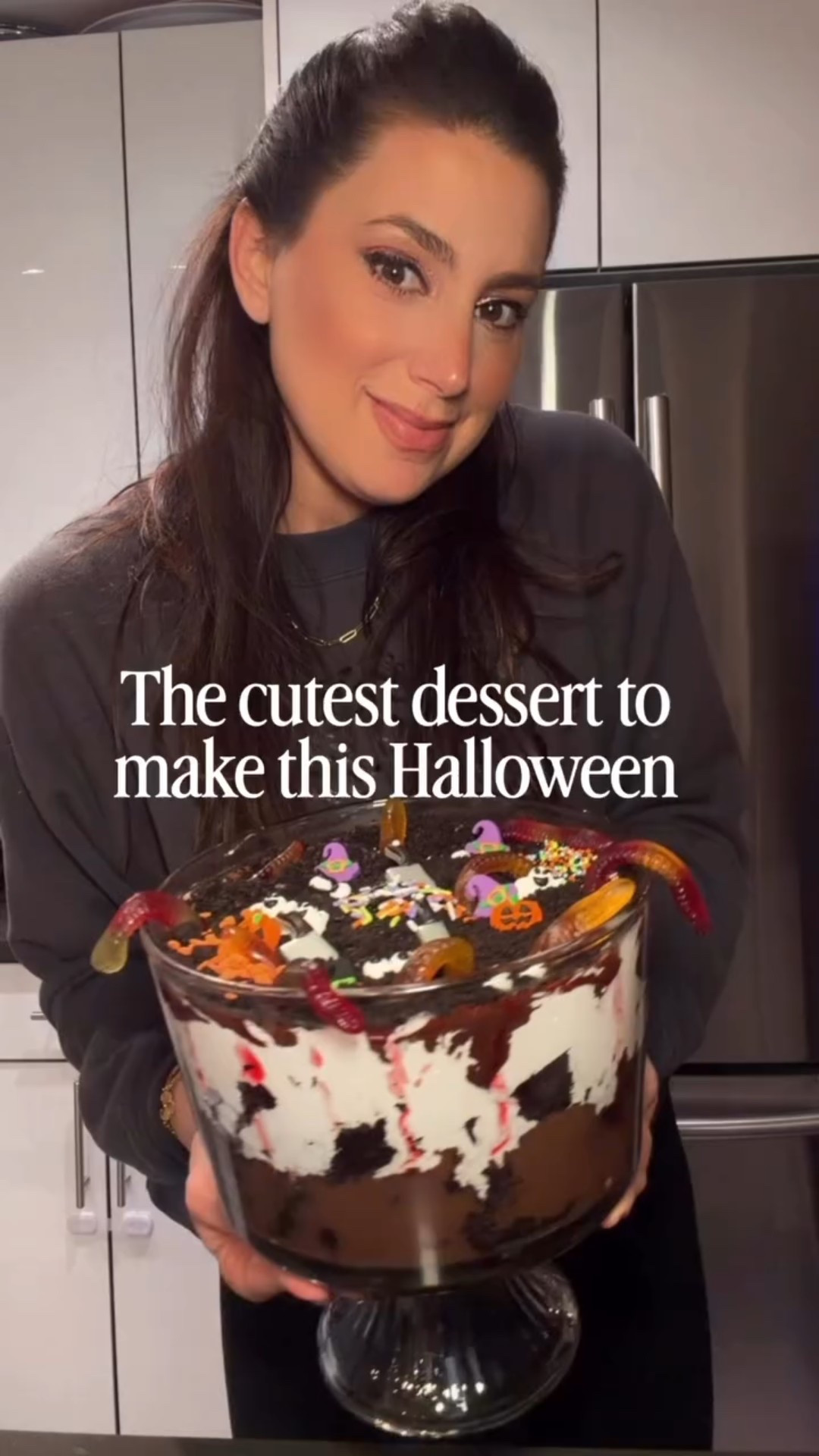 The cutest dessert to make for your Halloween party this year 🎃🪱
It’s giving spooky and sweet — a dirt cup trifle moment 🍫✨

I made mine gluten free with layers of chocolate cake, pudding, marshmallow fluff, frosting, and crushed cookies on top. Finish it off with gummy worms to pull it all together 💋👻

#HalloweenDessert #DirtCupTrifle #GFRecipes #DessertTok #FallBaking #PartyIdeas