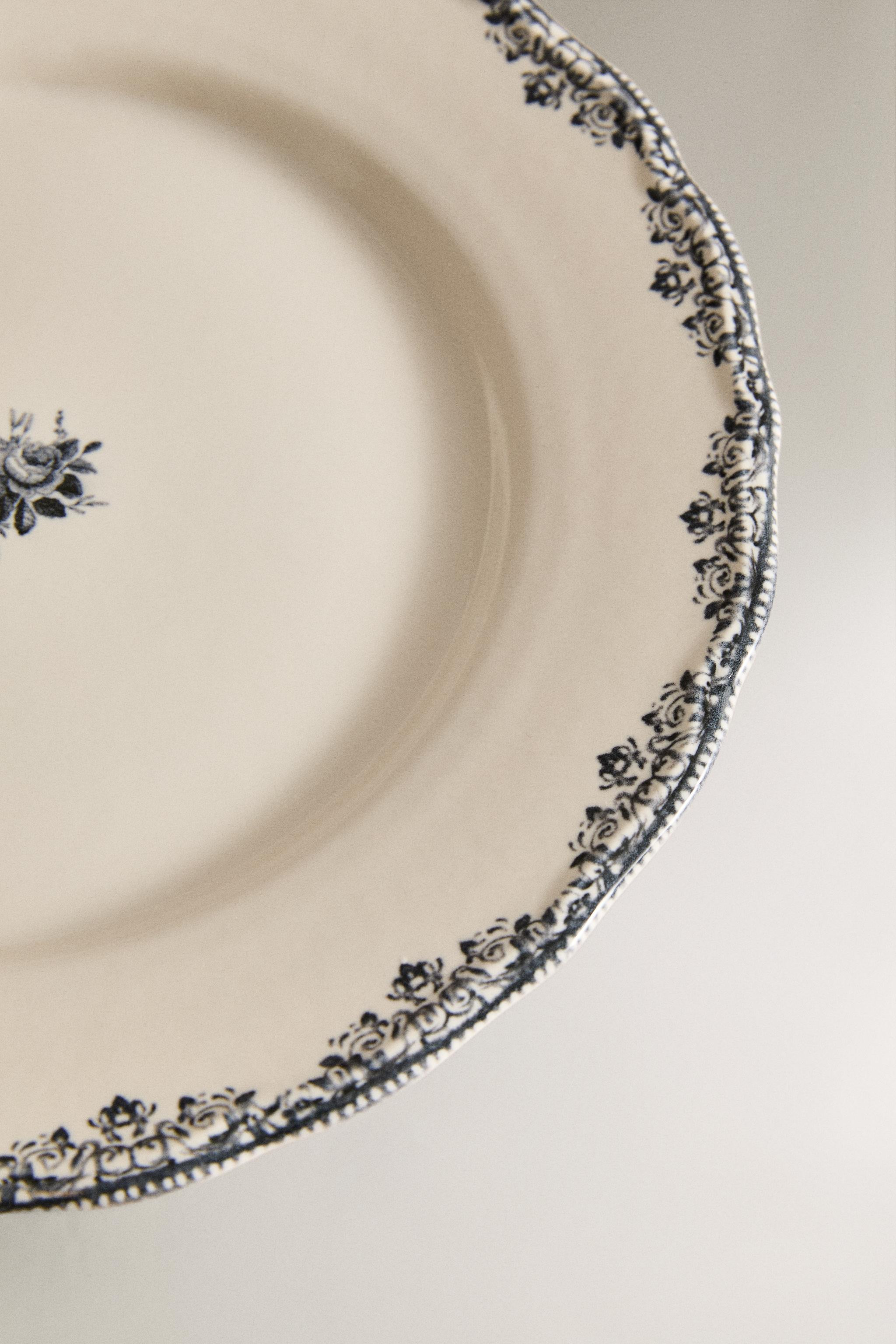 POSITIONED DRAWING DINNER PLATE | Zara US