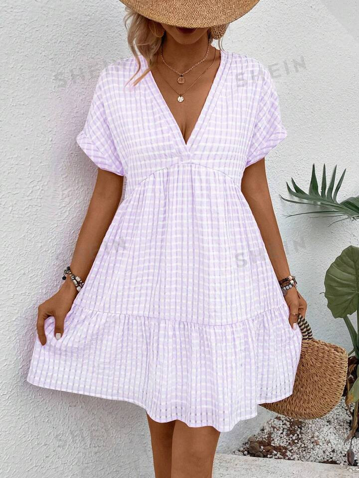 SHEIN LUNE V-Neck Two Tone Grid Pattern Short Sleeve Dress With Ruffled Hem | SHEIN