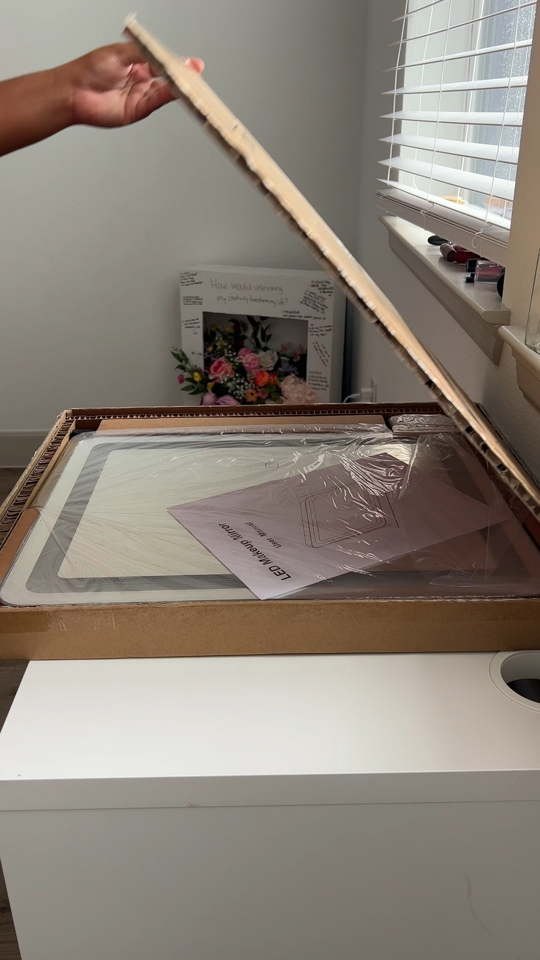 Affordable vanity mirror to add to your bedroom 😍 #amazonfinds 

#LTKHome #LTKSaleAlert #LTKVideo