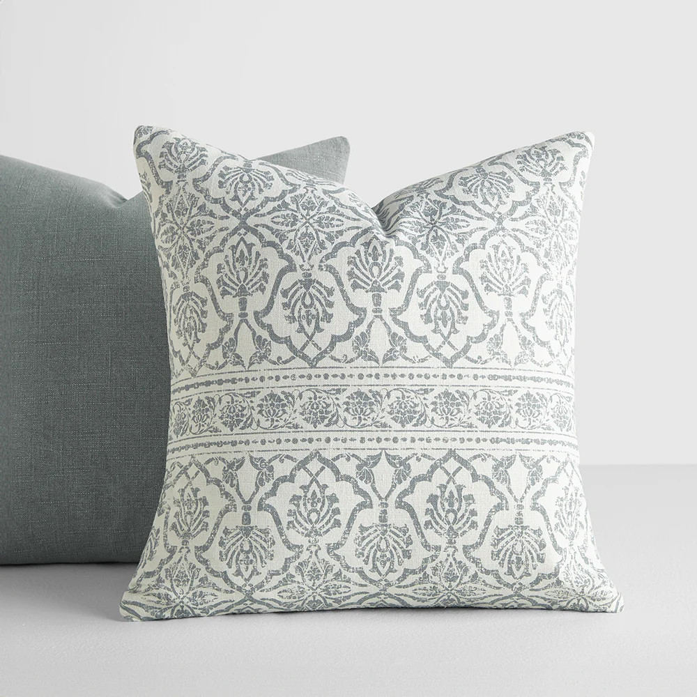 2-Pack Antique Floral Décor Throw Pillows | Linens and Hutch