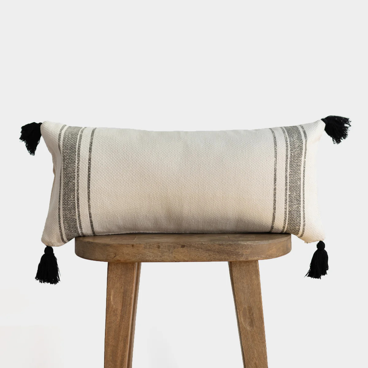 Luca - 12"x26" | Woven Nook