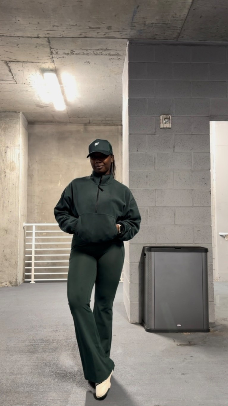 Cozy travel outfit 

#LTKGiftGuide #LTKSeasonal #LTKHoliday