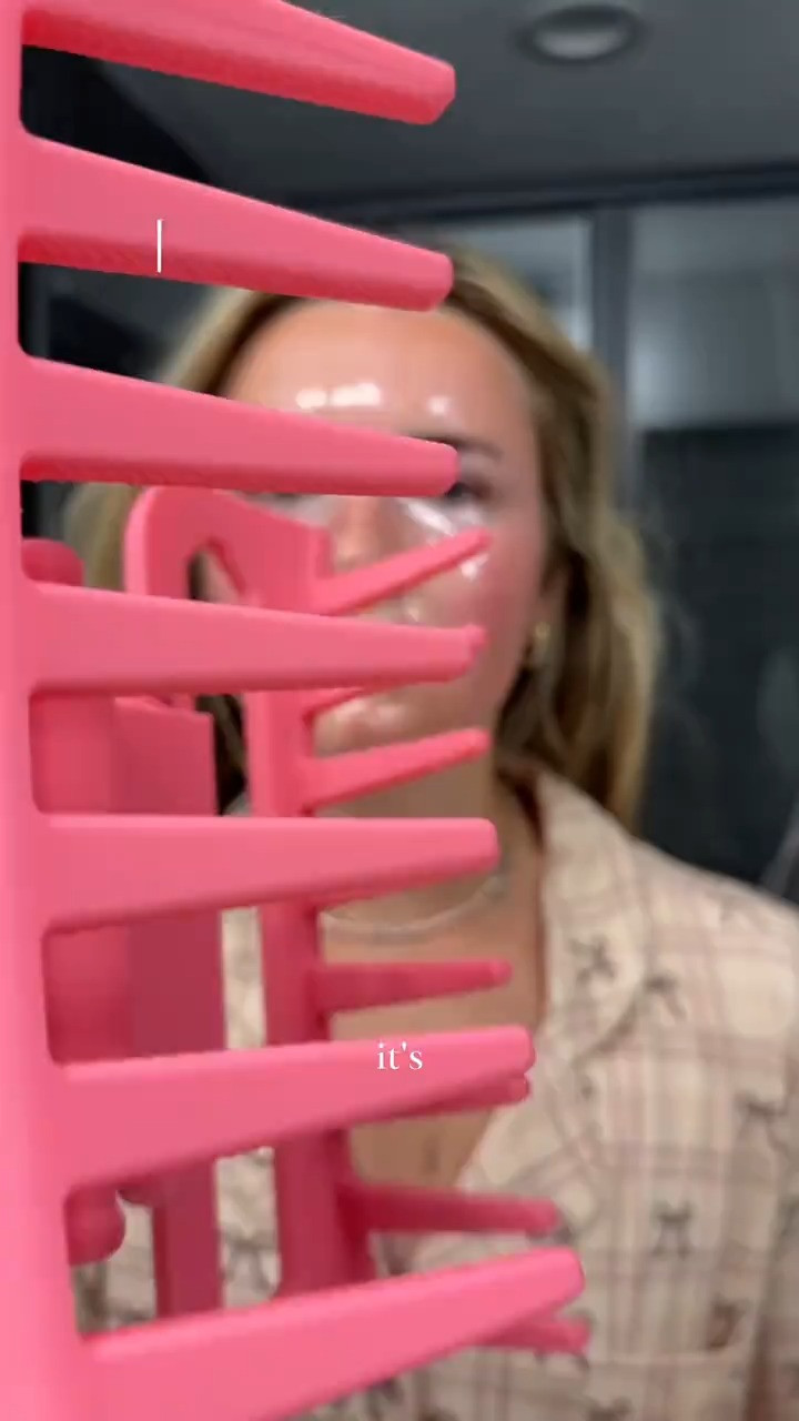   

 #LTKSeasonal #LTKU #LTKBeauty