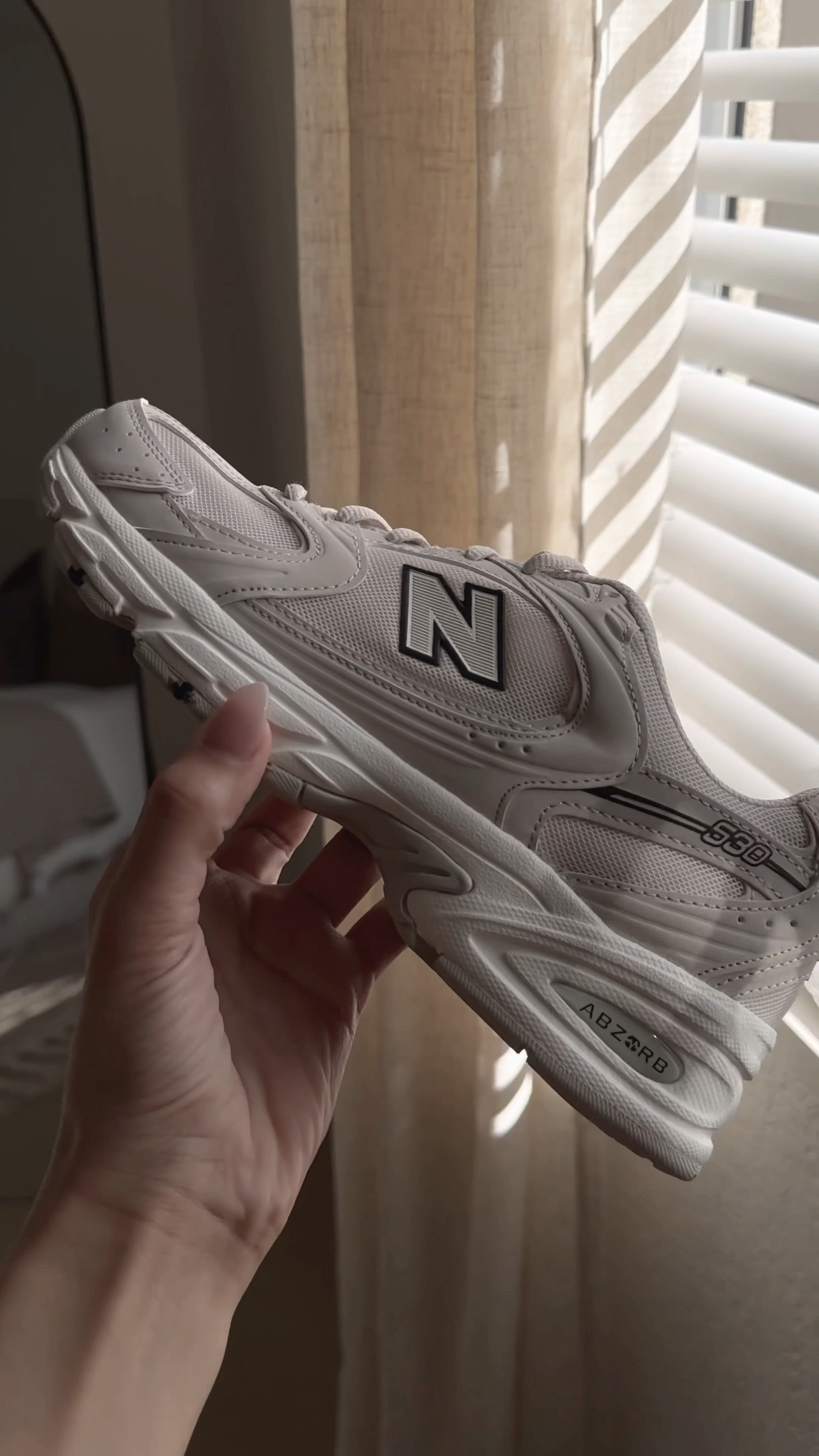 Neutral Sneaker anyday 🫶🏻 #neutralsneaker #neutralshoe #newbalance