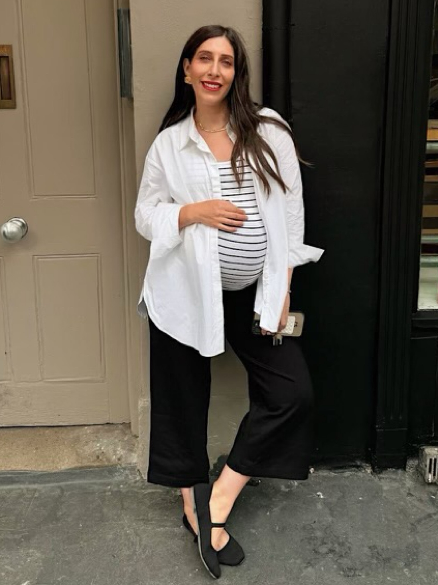 Oversized shirt styling 

#LTKgrwm #LTKautumn #LTKmaternity