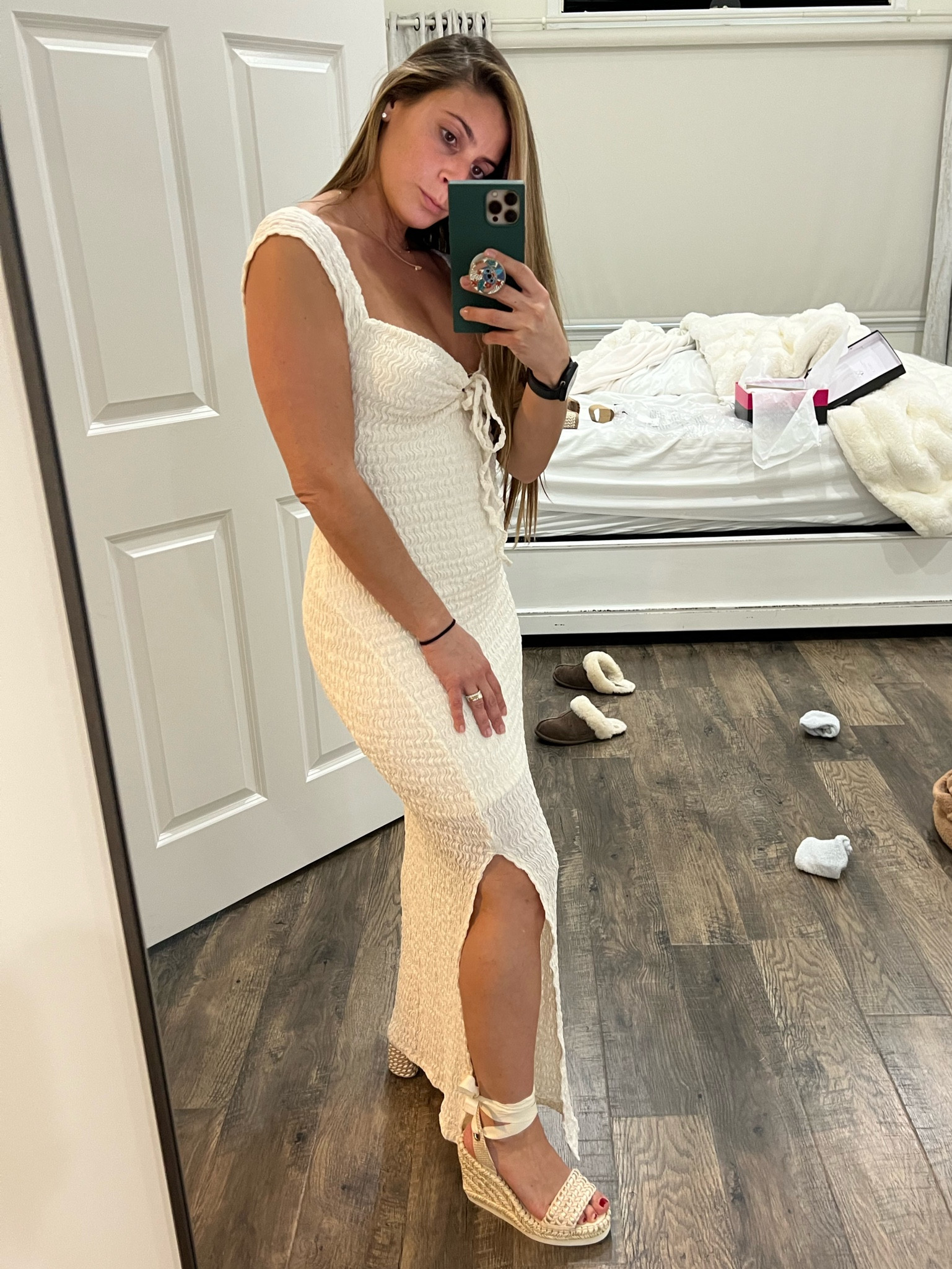 These Vince Camuto Wedges are everything !! Super comfy and perfect color for the summer. Must have for vacation and summer!

#shoes #wedges #travel #summer #vacation 