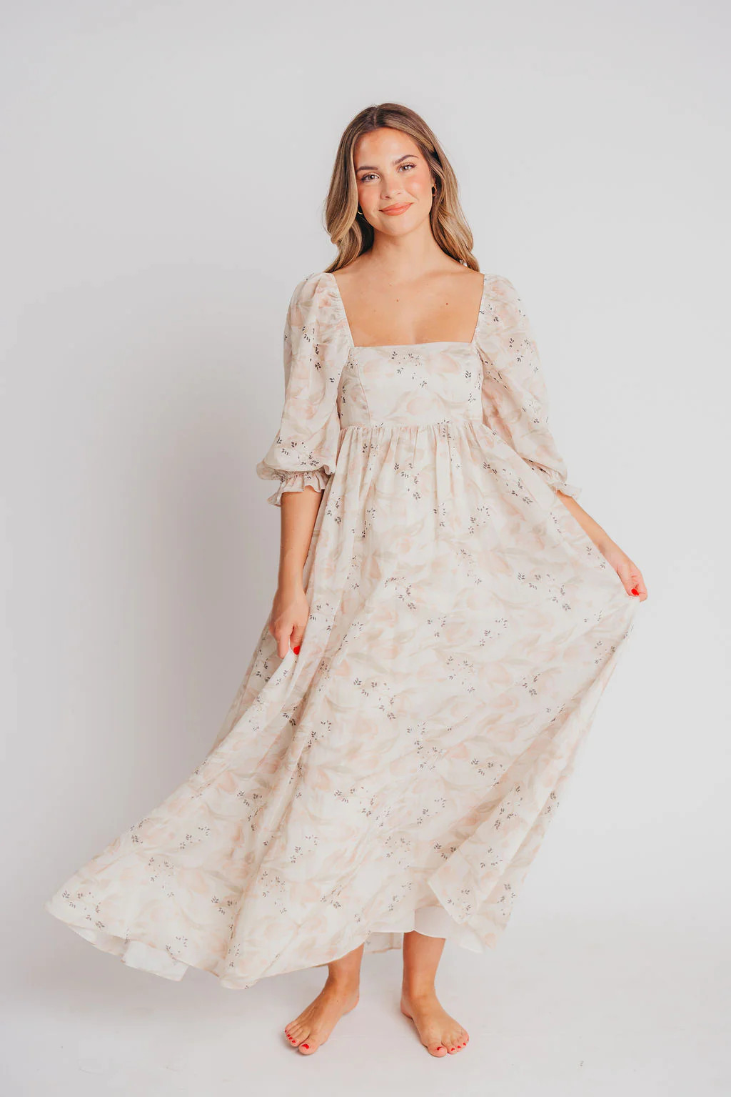 Mona Maxi Dress in Autumn Peach & Cream Floral - Bump Friendly Inclusi | Worth Collective