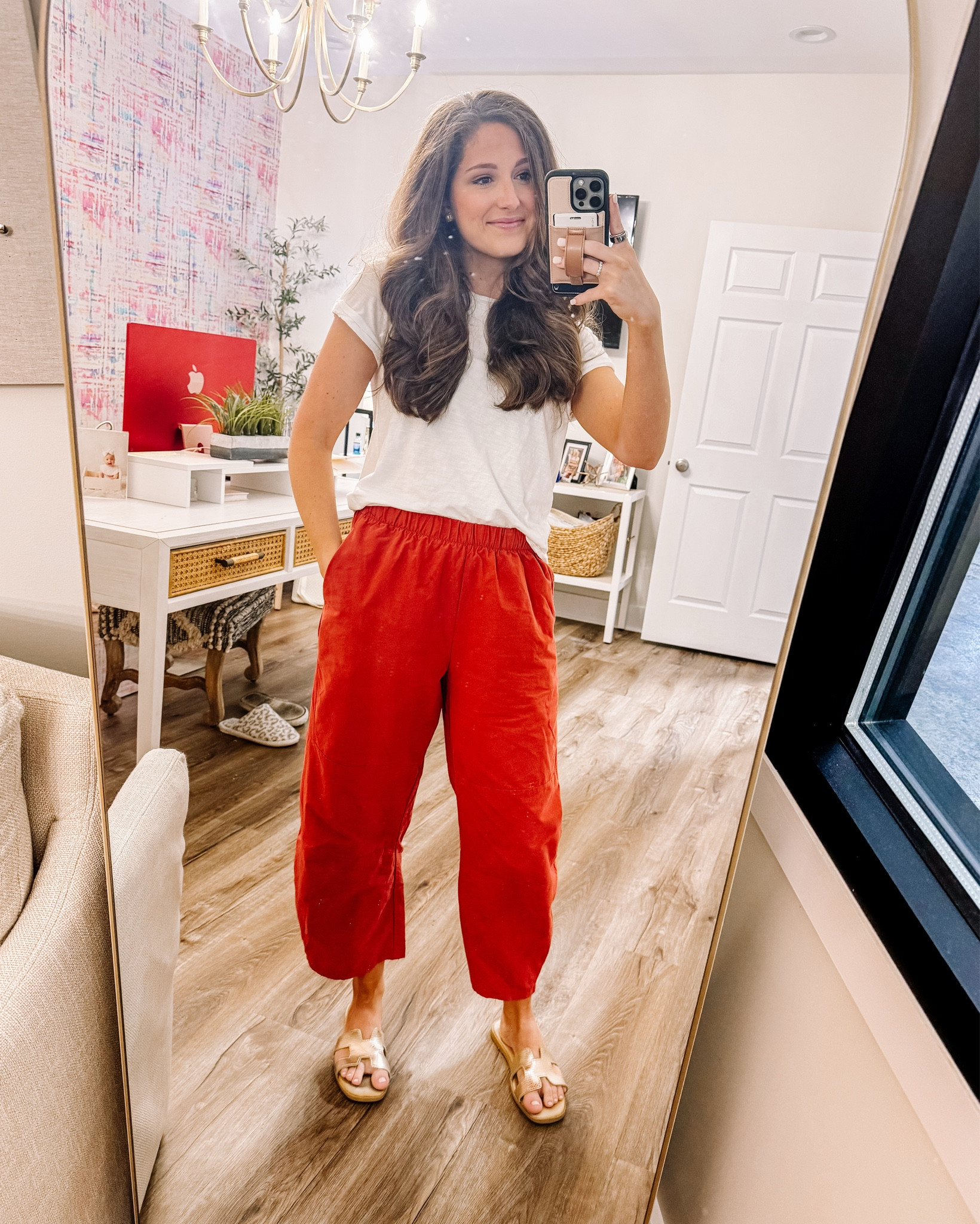 Barrel jeans are still in ladies!! If you have a booty, these are your type of jeans!! #barreljeans #shopwillowtree #thewillowtree 

#LTKStyleTip #LTKWorkwear #LTKPetite