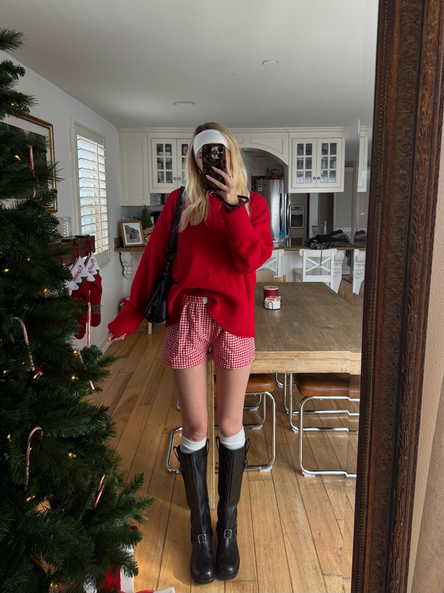 Casual Christmas outfit 

#LTKSeasonal #LTKSaleAlert #LTKHoliday