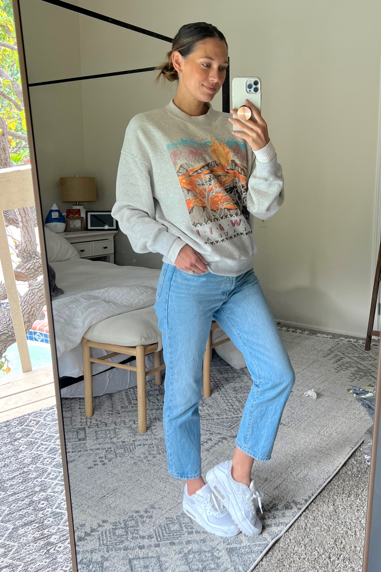 Wearing small in sweatshirt 
27 in pants 
Shoes true to size 