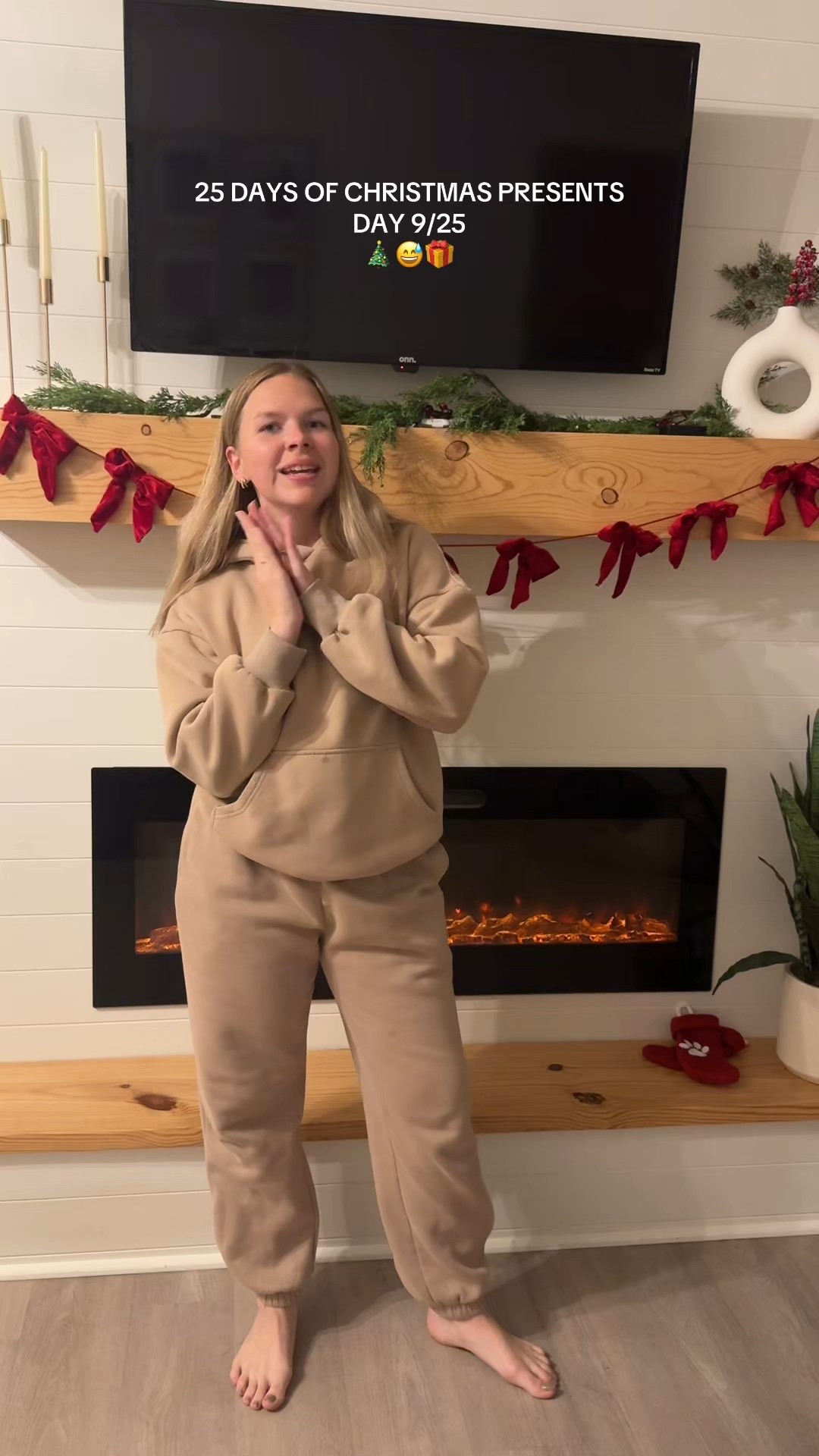 This set is literally perfect! I want every color!! So comfy, wearing a M 

#LTKFindsUnder50 #LTKHoliday #LTKGiftGuide