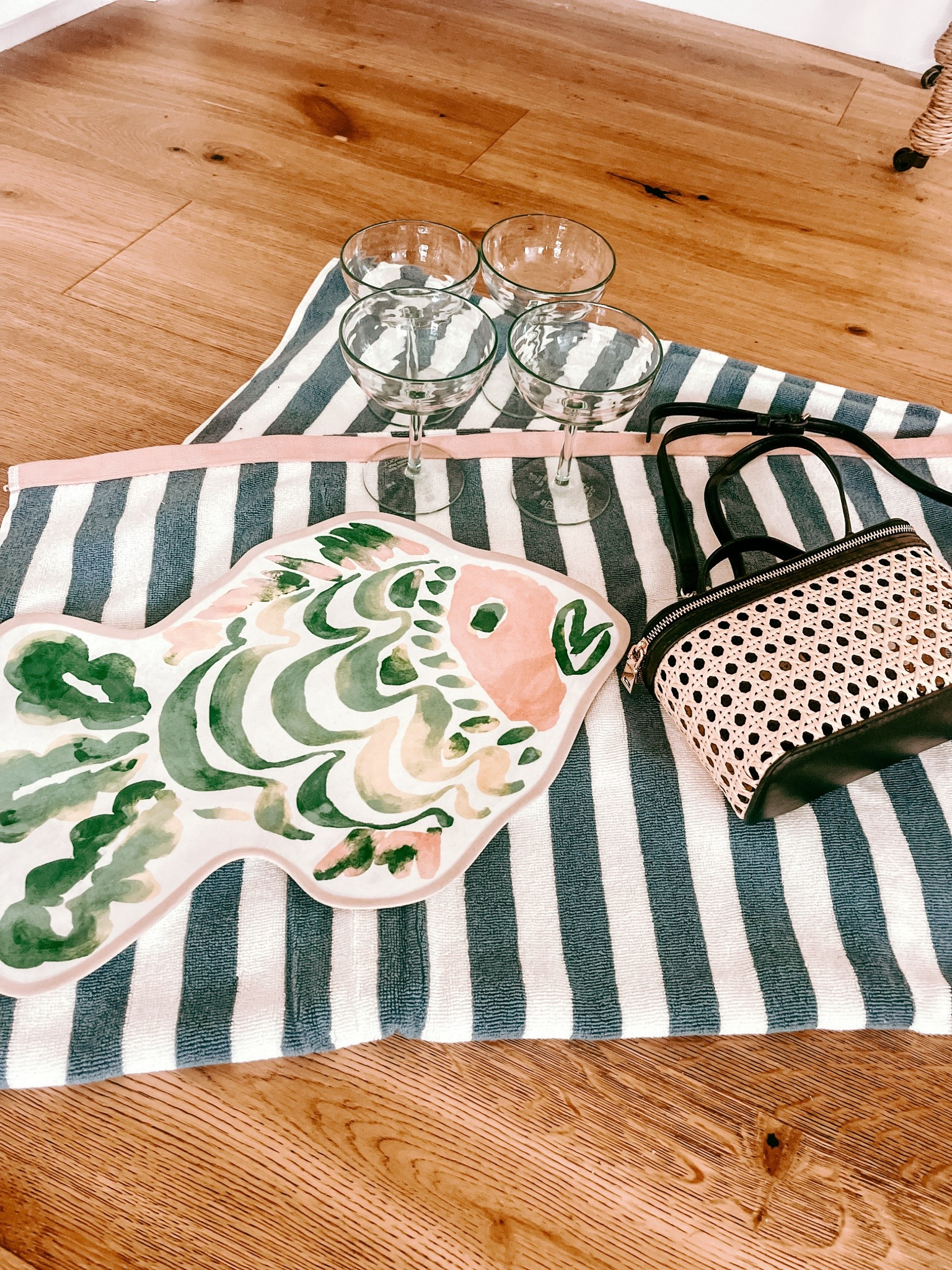 Target summer finds!
Extra large beach blanket
Cutest fish tray/platter
Obsessed with the black purse!
Outdoor coupe wine glasses