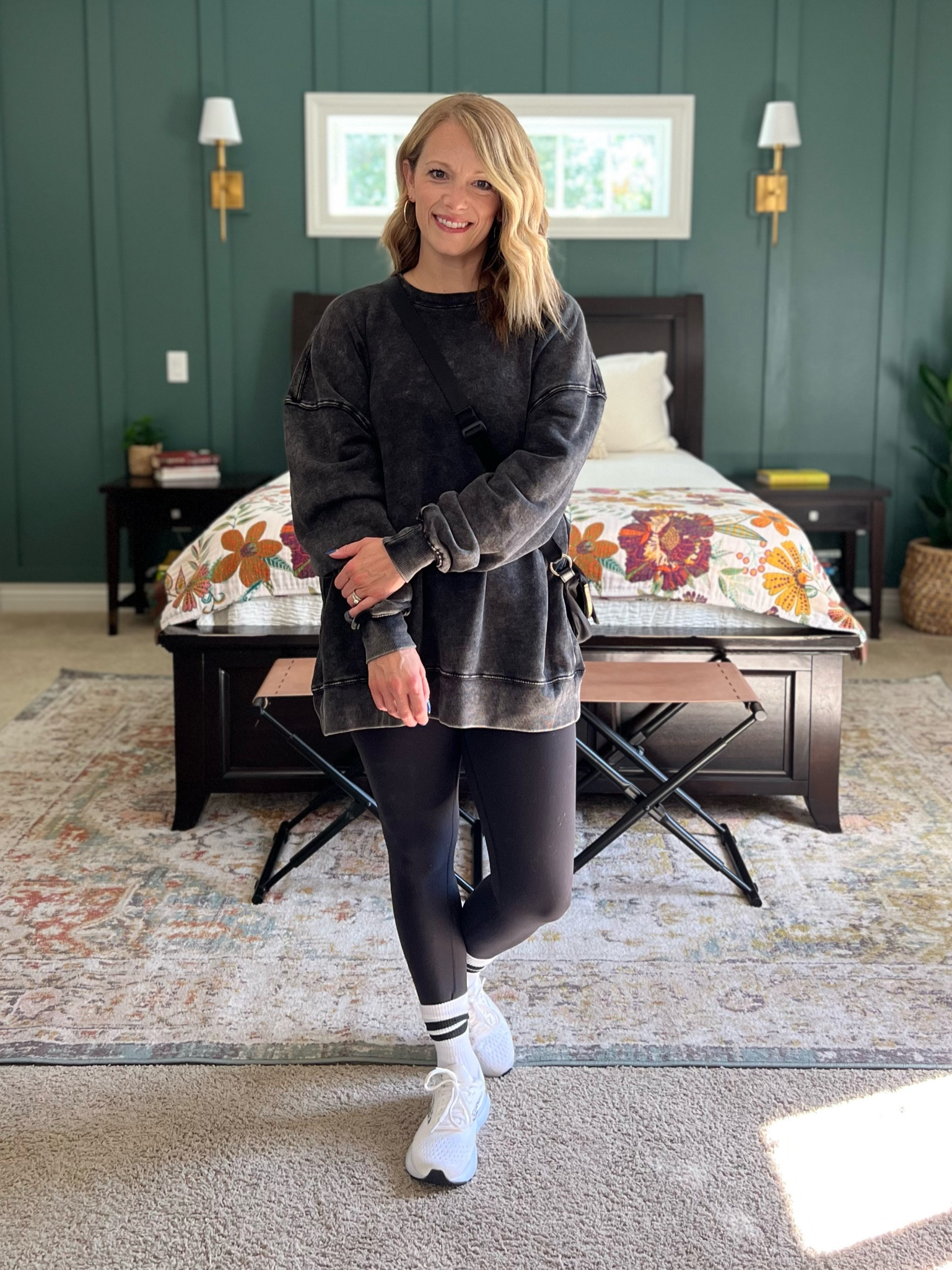 This sweatshirt is 10/10. So perfectly oversized and cozy!  I love the wash of it too!  I’m in a size small.  

#LTKStyleTip #LTKSeasonal #LTKFindsUnder50