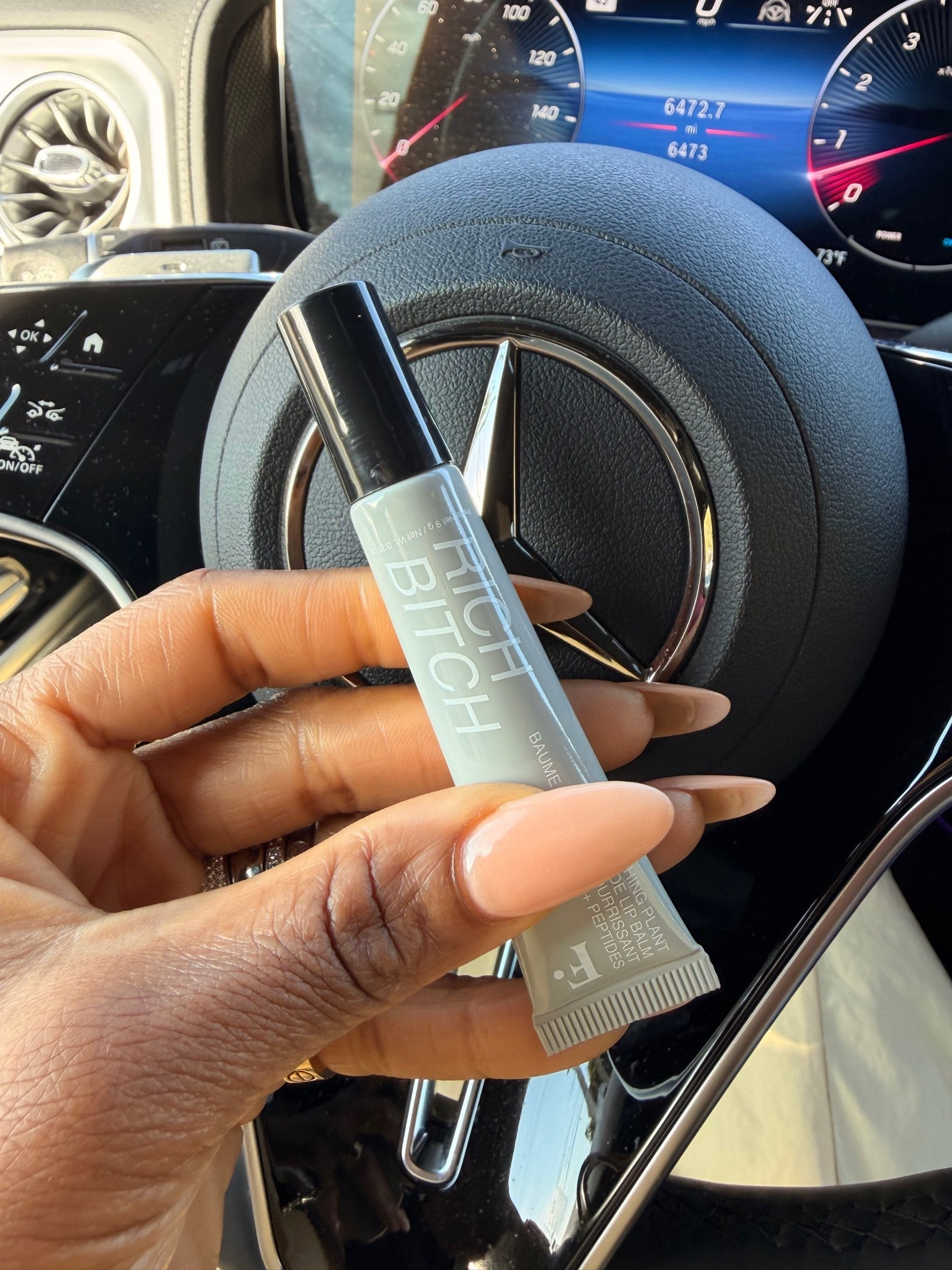 Super hydrating, glossy without feeling sticky, and gives the prettiest natural lips. One of those little products I keep repurchasing because it just makes me look more put together instantly ✨

Este lip balm va conmigo para todos lados 🩷
Hidrata muchísimo, deja los labios súper lindos y no se siente pegajoso ✨

Follow me on Instagram and YouTube
@kirasfashionfinds

#LTKBeauty #LTKdayinmylife #LTKvlog
