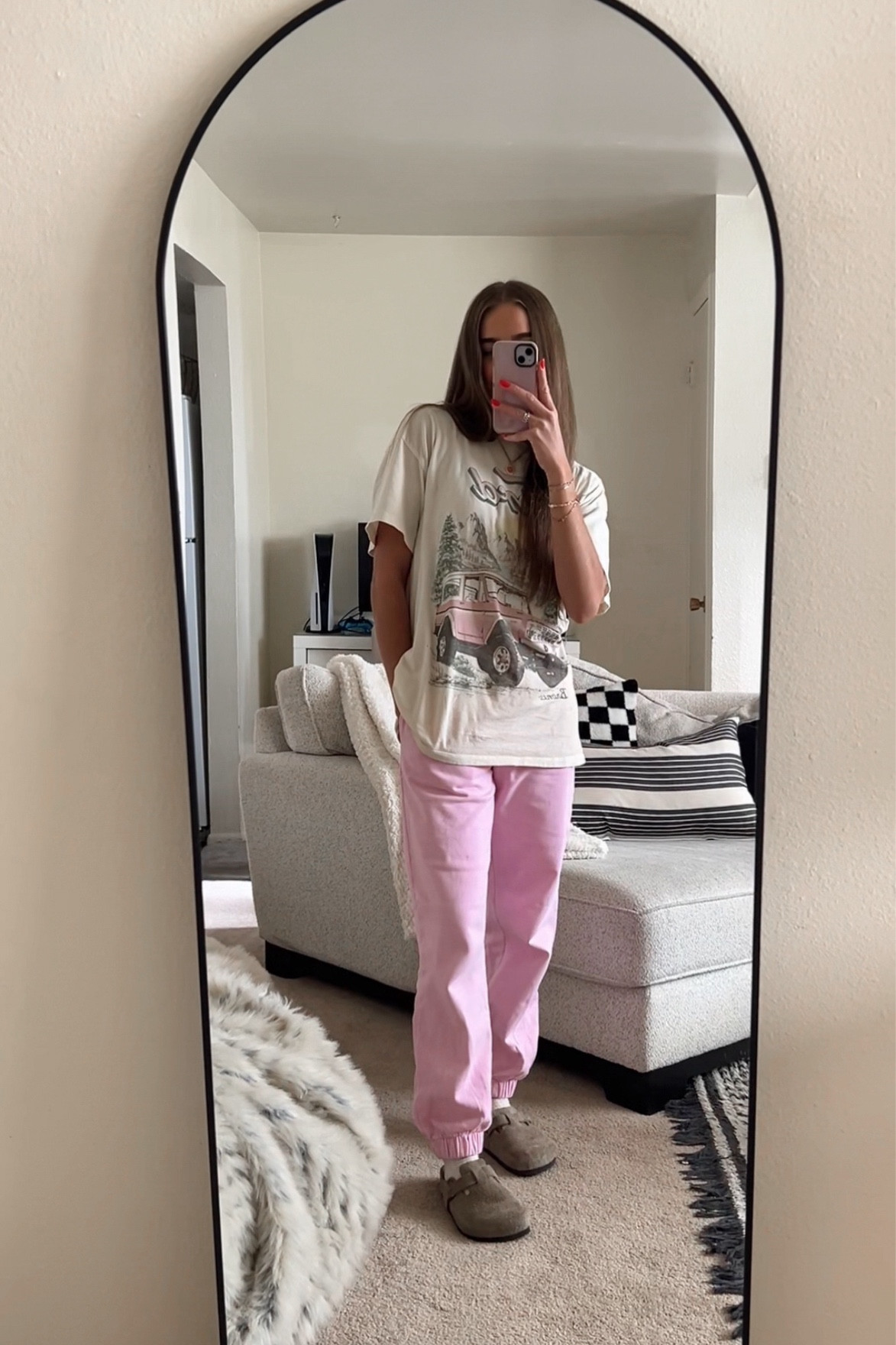 Comfy outfits always! 🫶🏼 this shirt is almost sold out ‼️ I linked similar ones just in case!! They are sooo soft 🙌🏼

Comfy outfit ideas, cute comfy outfit, sweatpants outfit, pink outfit, graphic tee shirt outfit, affordable outfit idea, affordable fashionn

#LTKFindsUnder50 #LTKStyleTip #LTKSaleAlert