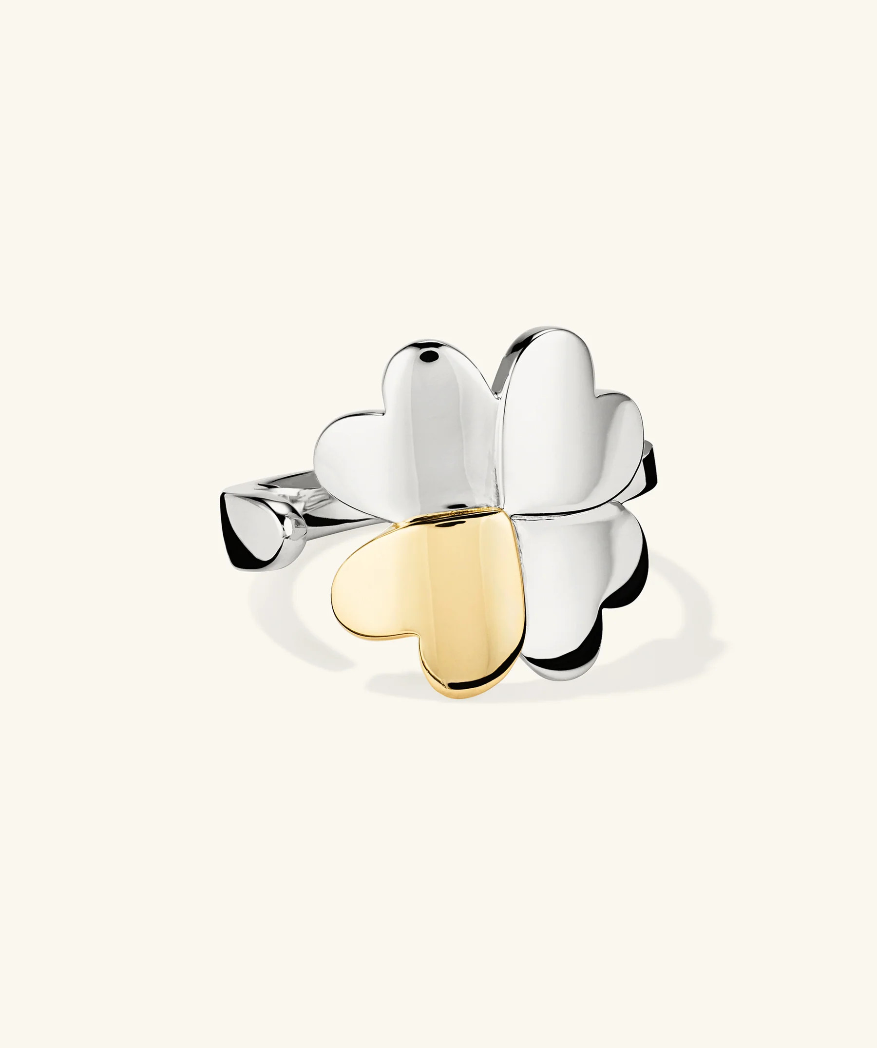 Mejuri x GANNI Clover Wrap Ring | Mejuri Fine Crew