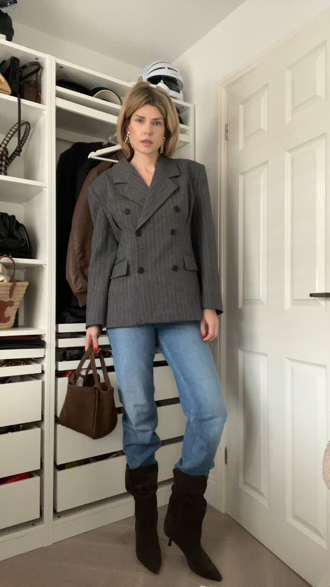 Frankie shop, ruched boots, suede boots, suede bag, strathberry bag , straight jeans, Dissh blazer 

#LTKstyletip #LTKwinter #LTKuk