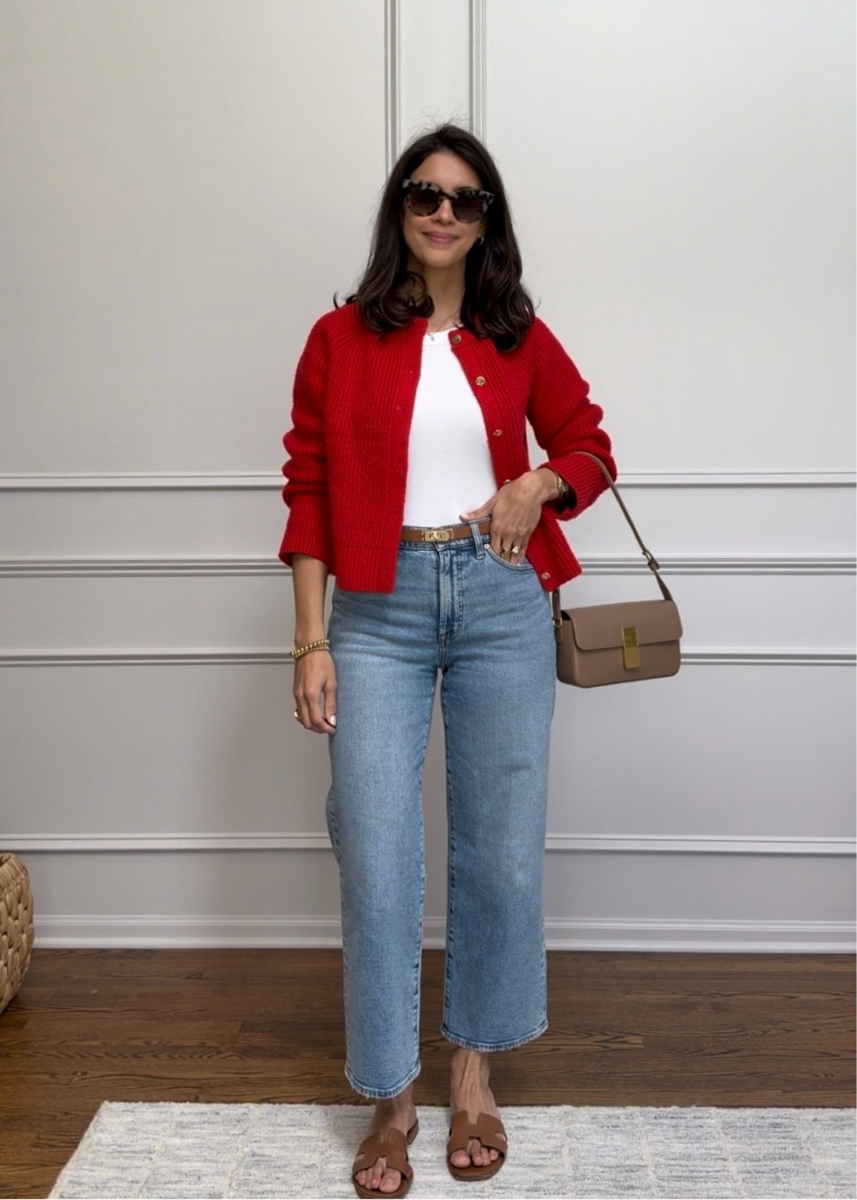 Day 4/30 — Elevated casual spring outfit Light wash denim + a pop of color + neutral accessories Simple pieces, styled right Jeans TTS tank top size medium Cardigan size small (I linked my exact one along with similar options!) Sandals run Small. I sized up #LTKgrwm #LTKootd #LTKmomlife

#LTKgrwm #LTKootd #LTKSeasonal