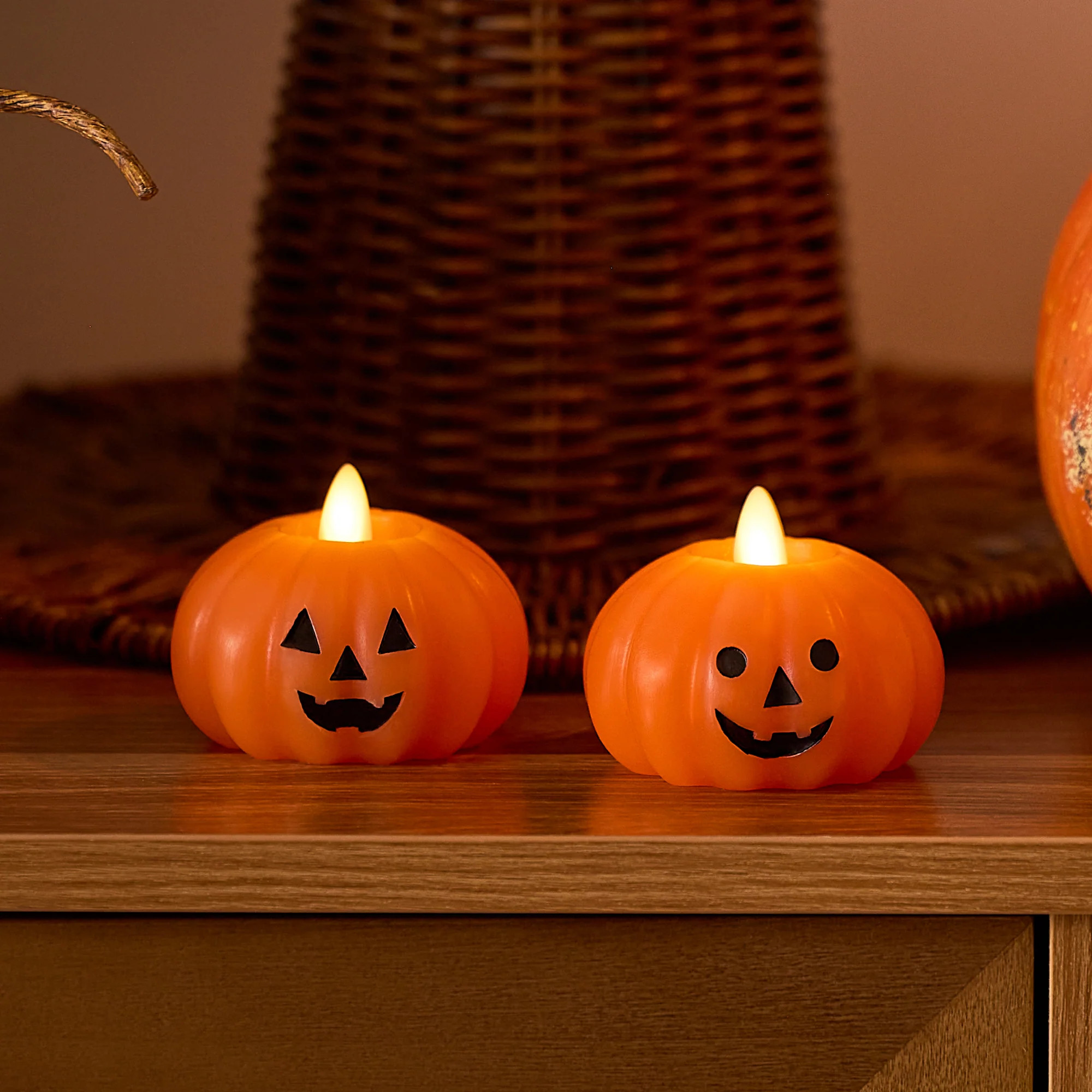Russet Orange Flameless Candle Jack-o-lantern Tealights | Luminara