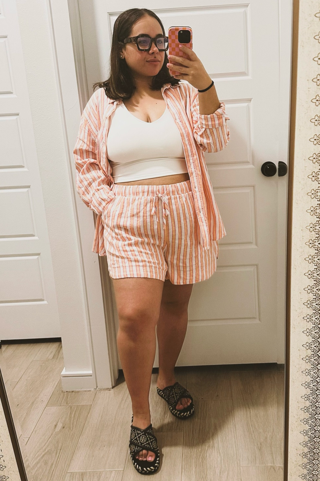 On the trend of matching sets, how about this set for the summer? 

Summer Clothing, Matching Set, Linen Set, Blue Light Glasses, Target, Amazon, Tory Burch 

#LTKmidsize #LTKU #LTKstyletip