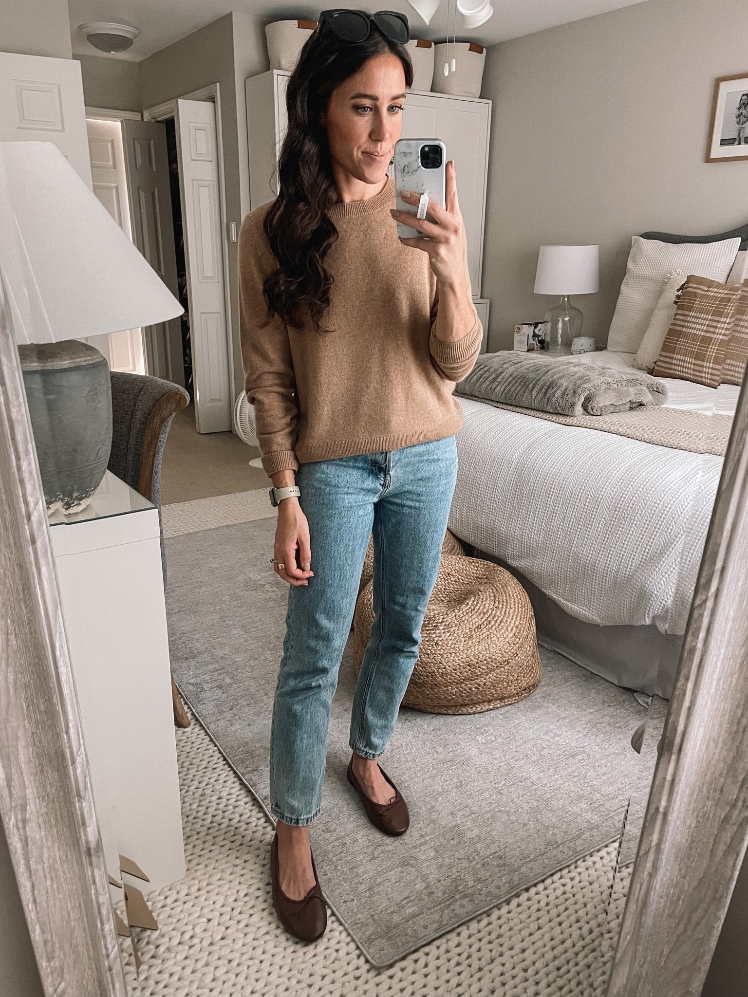 10.6.22
JCrew Cashmere Crewneck, Everlane Jeans, Mango flats

#LTKstyletip #LTKSeasonal