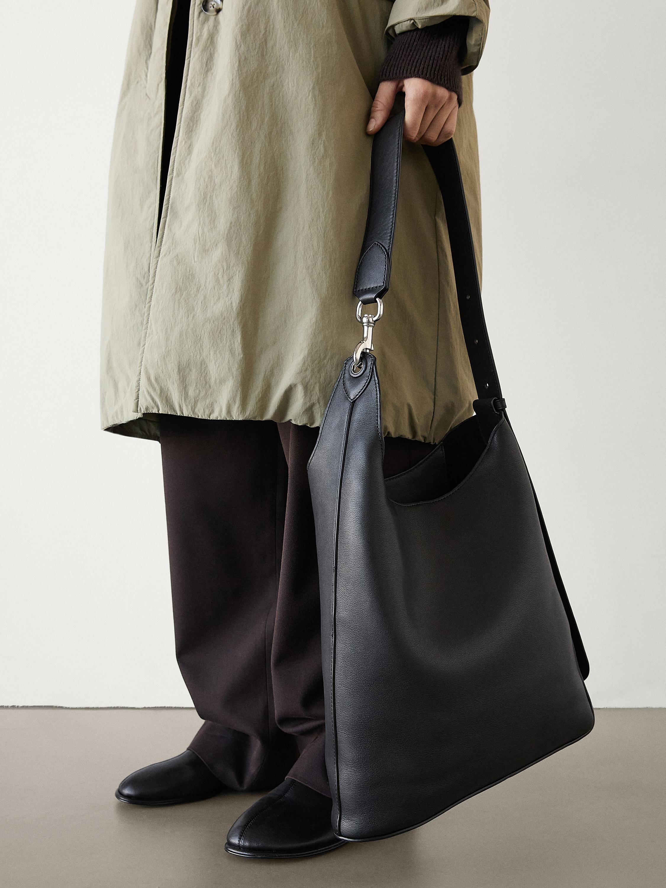 SOFT NAPPA BUCKET BAG | Massimo Dutti UK